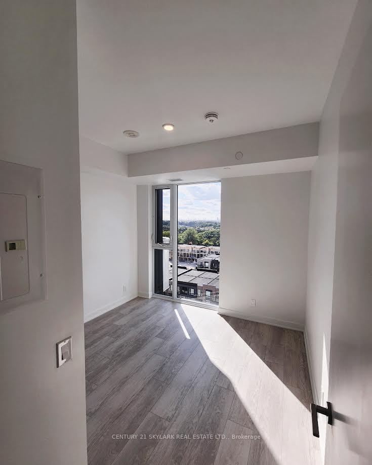 Photo 5 of Unit 909, 10 Flavelle Trail, Vaughan, Steeles West Industrial — HOMEH