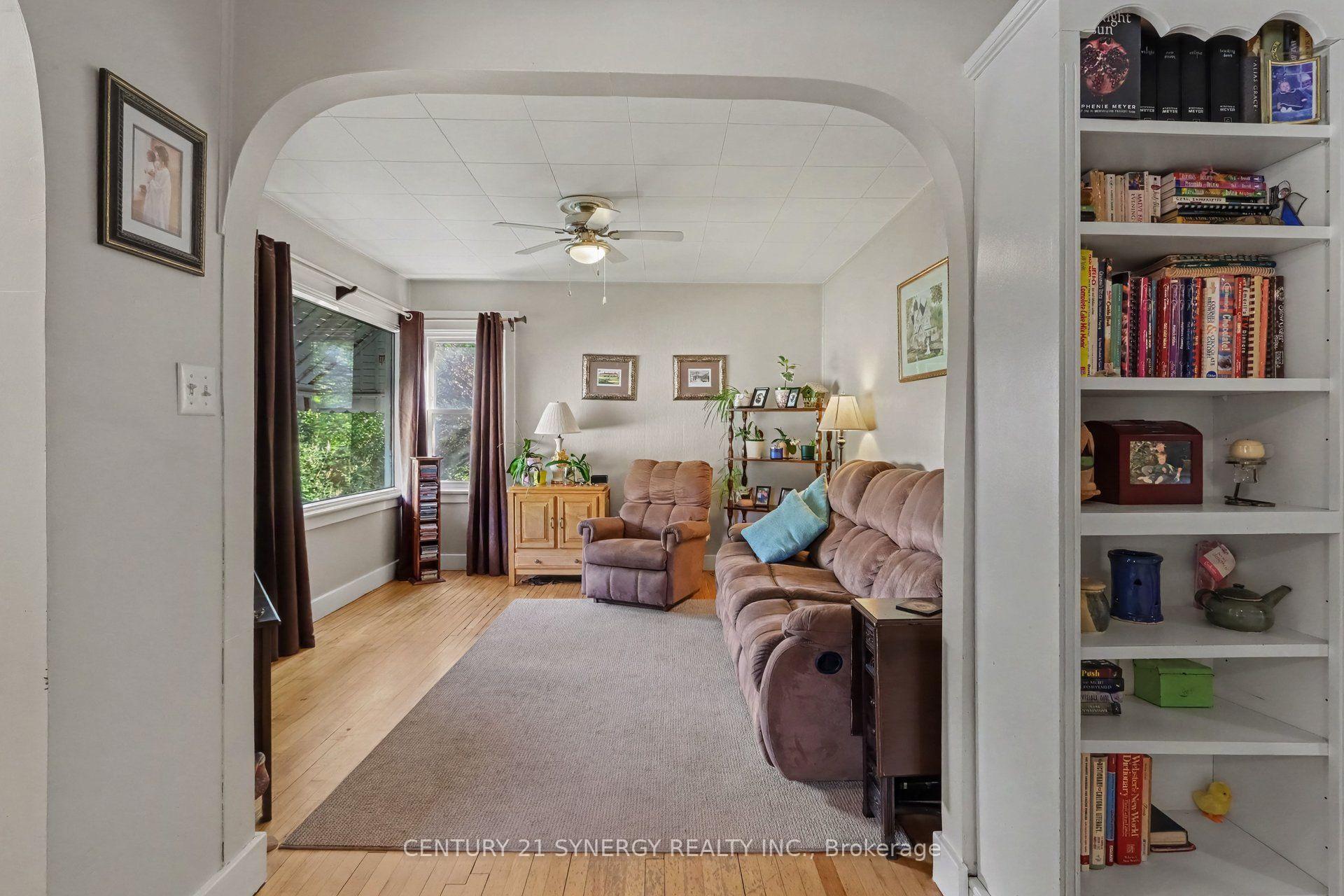 Photo 4 of 30 James Street, Smiths Falls, Smiths Falls — HOMEH