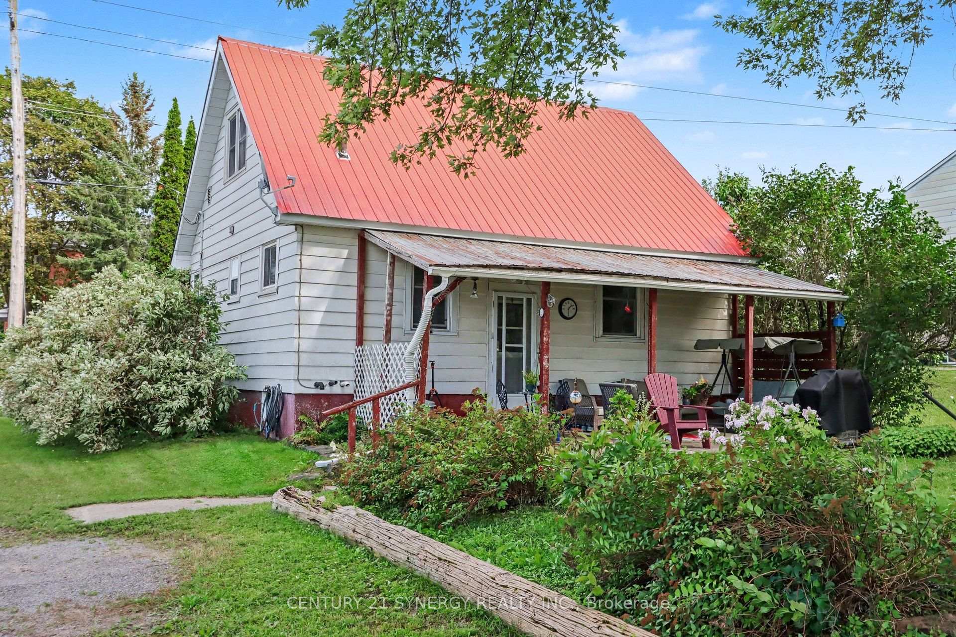 Photo 27 of 30 James Street, Smiths Falls, Smiths Falls — HOMEH