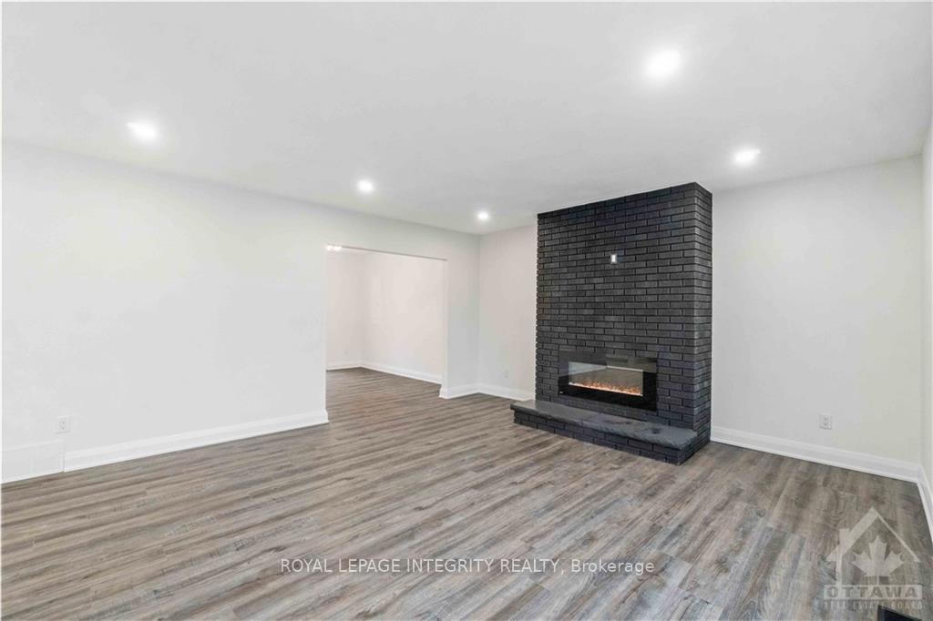 Photo 7 of Unit A, 25 Newhaven Street, Ottawa, Manordale — HOMEH