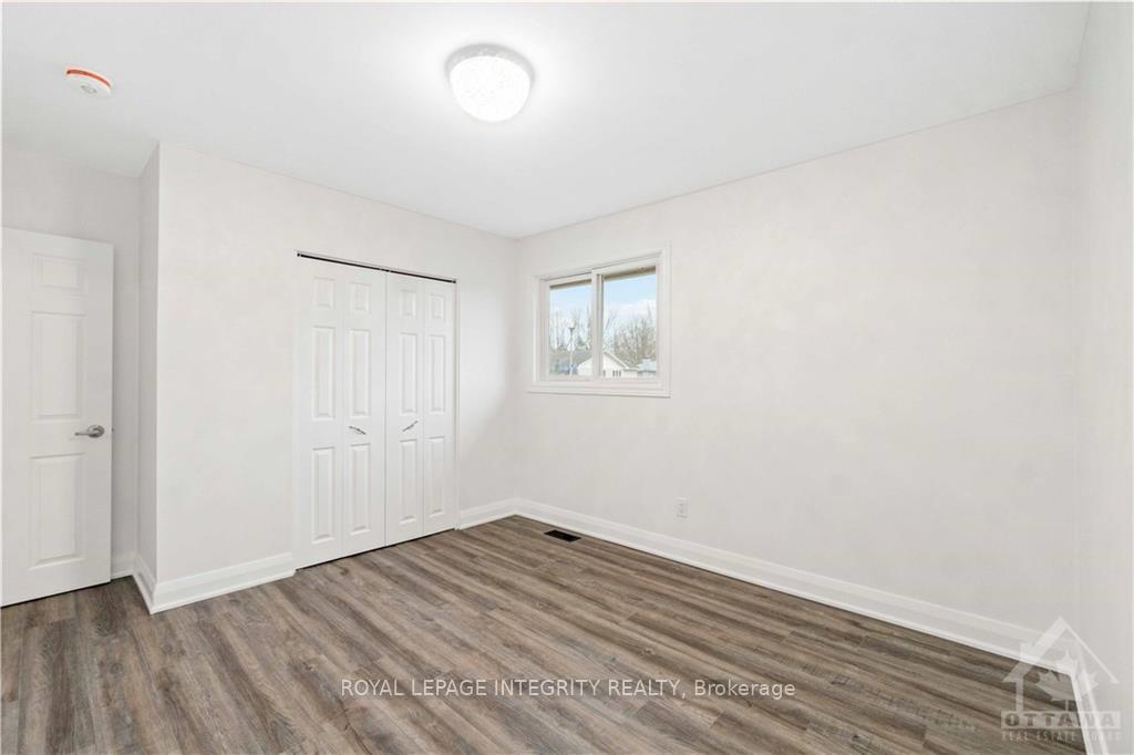 Photo 13 of Unit A, 25 Newhaven Street, Ottawa, Manordale — HOMEH