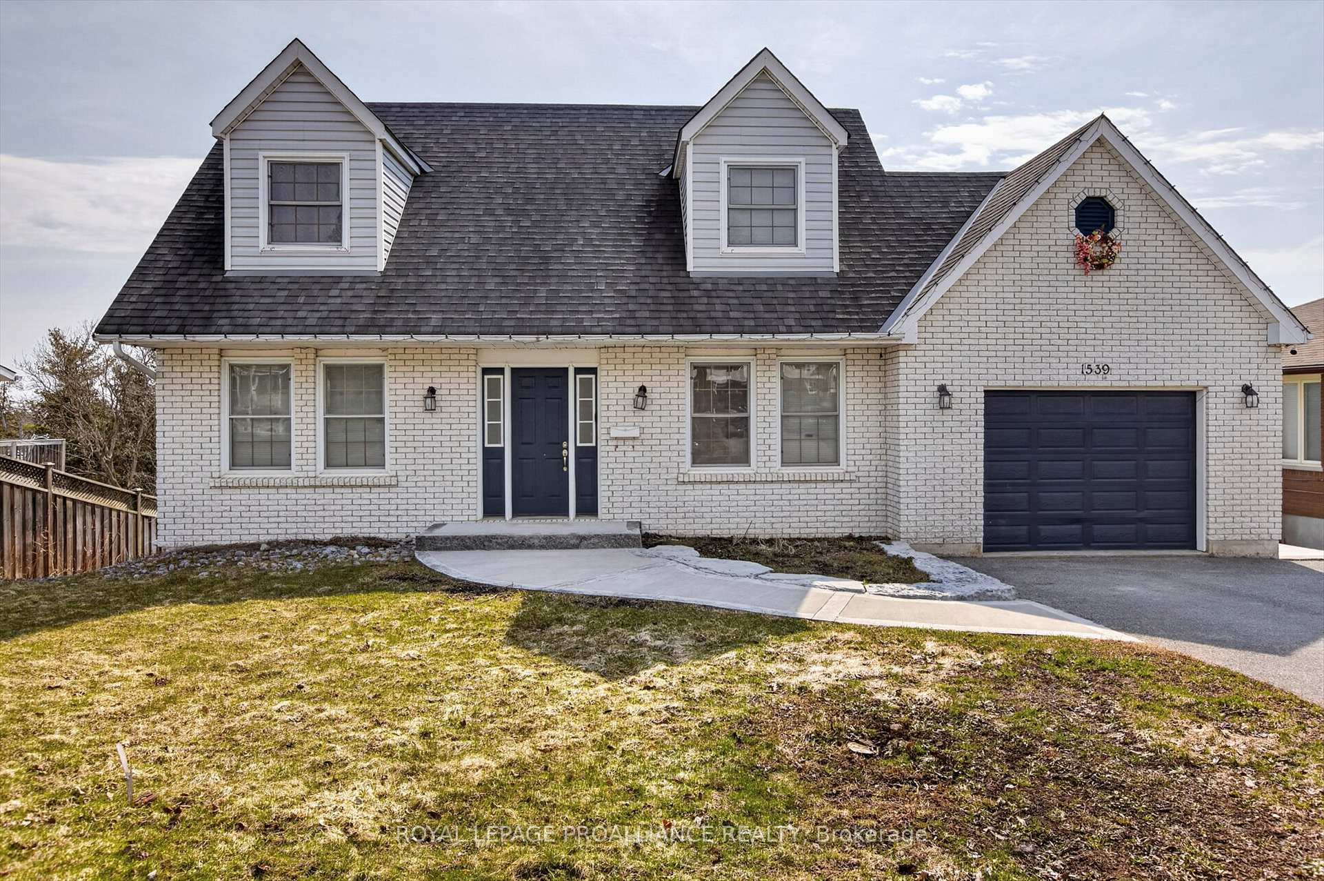 Photo 1 of 1539 Cherryhill Road, Peterborough, Monaghan Ward 2 — HOMEH