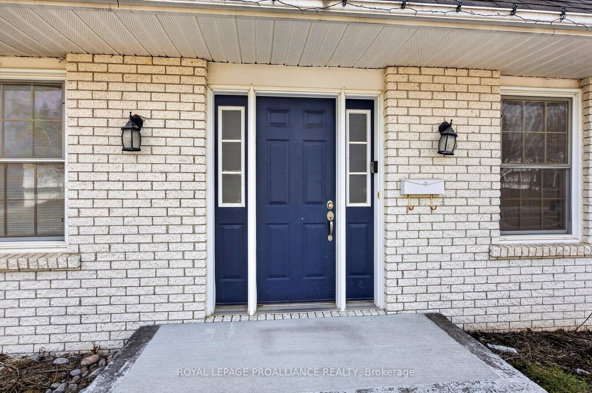 Photo 3 of 1539 Cherryhill Road, Peterborough, Monaghan Ward 2 — HOMEH