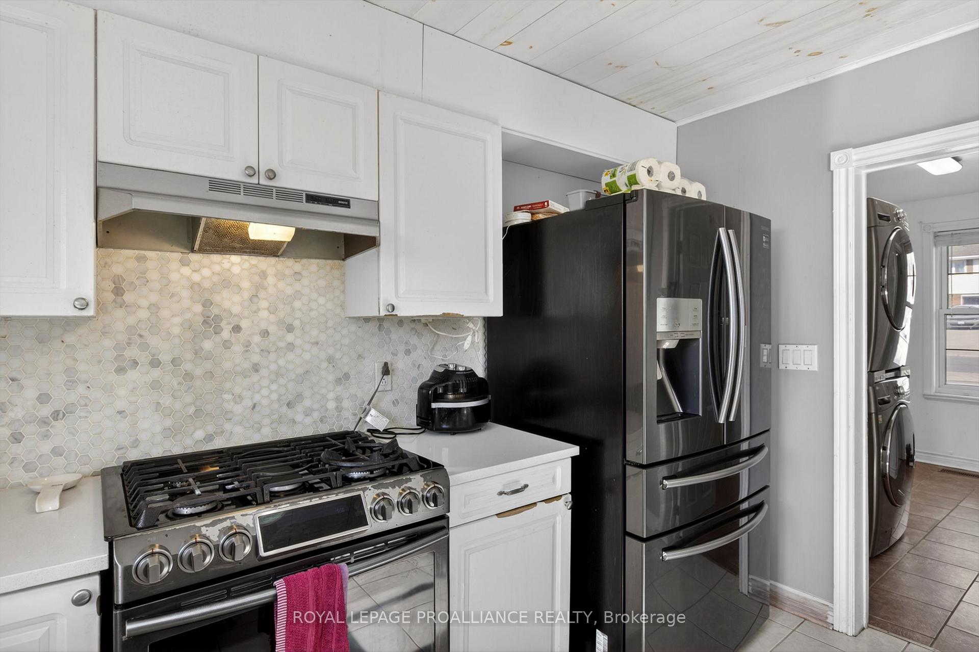 Photo 15 of 1539 Cherryhill Road, Peterborough, Monaghan Ward 2 — HOMEH