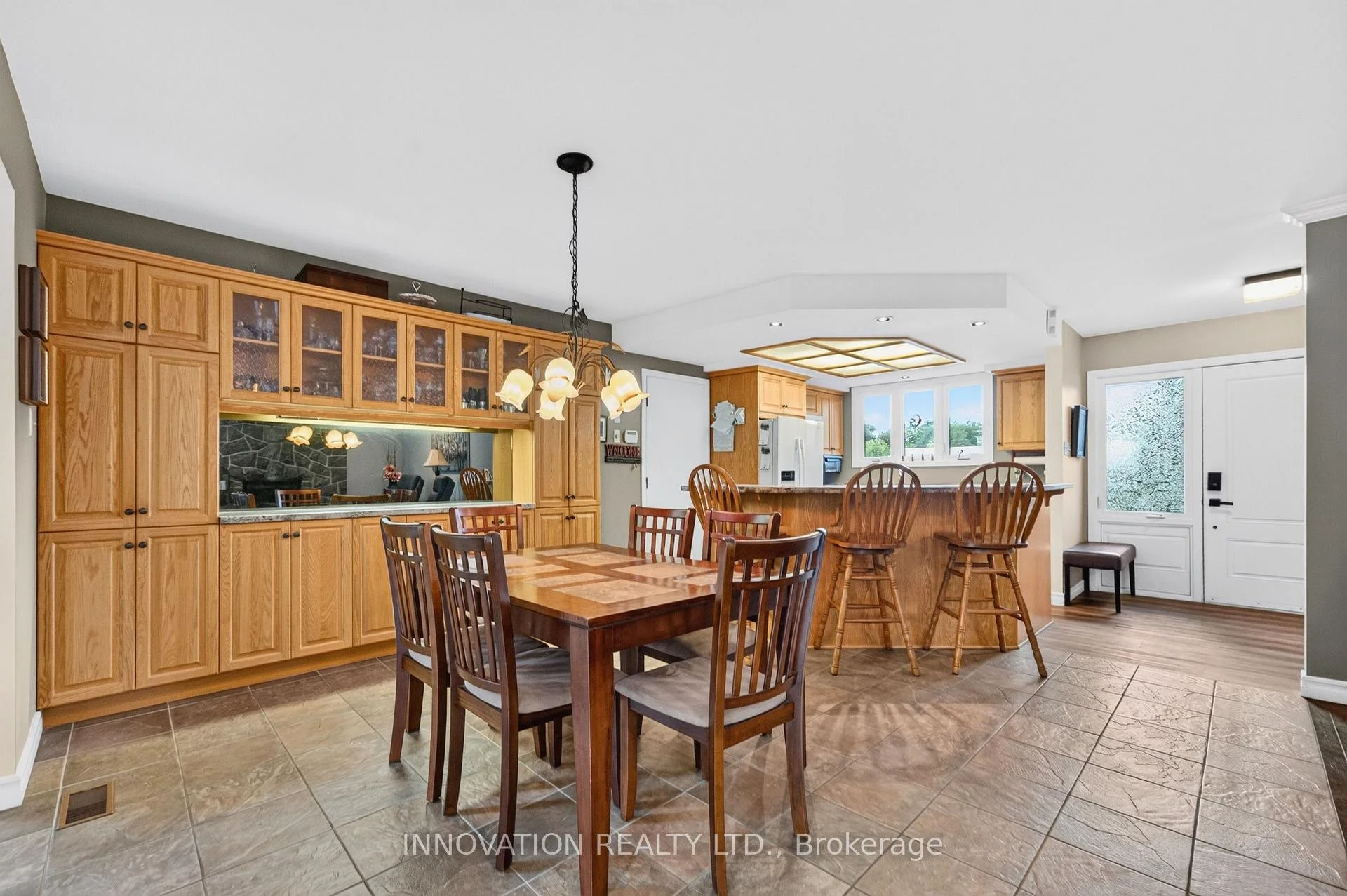 Photo 21 of 5569 South River Drive, Ottawa, Manotick Long Island & Nicholls Island — HOMEH
