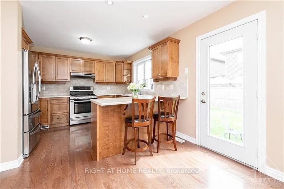 Photo 9 of 250 Tempest Drive, Ottawa, Stittsville (North) — HOMEH