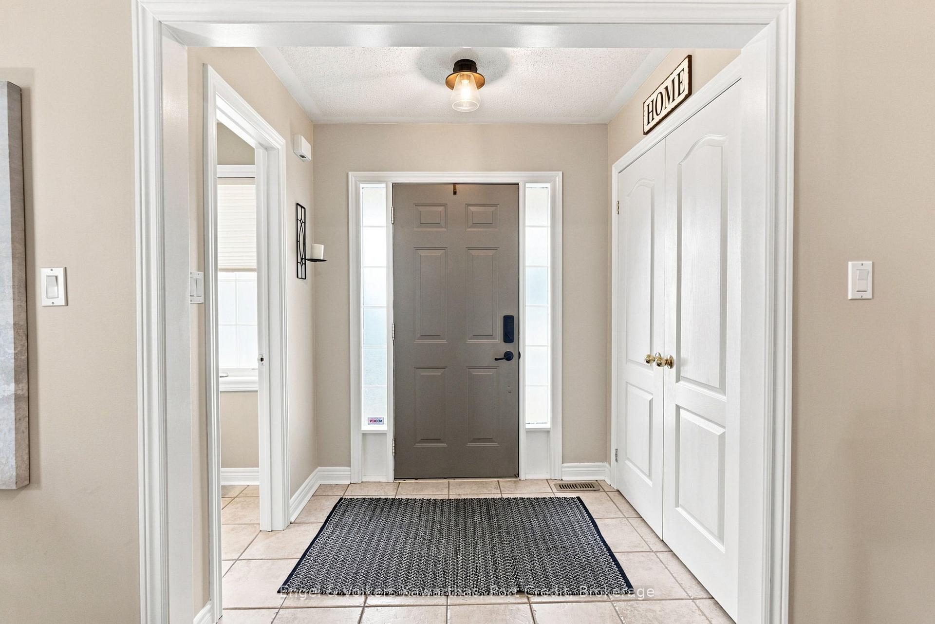 Photo 5 of 71 Beckett Crescent, Clarington, Courtice — HOMEH