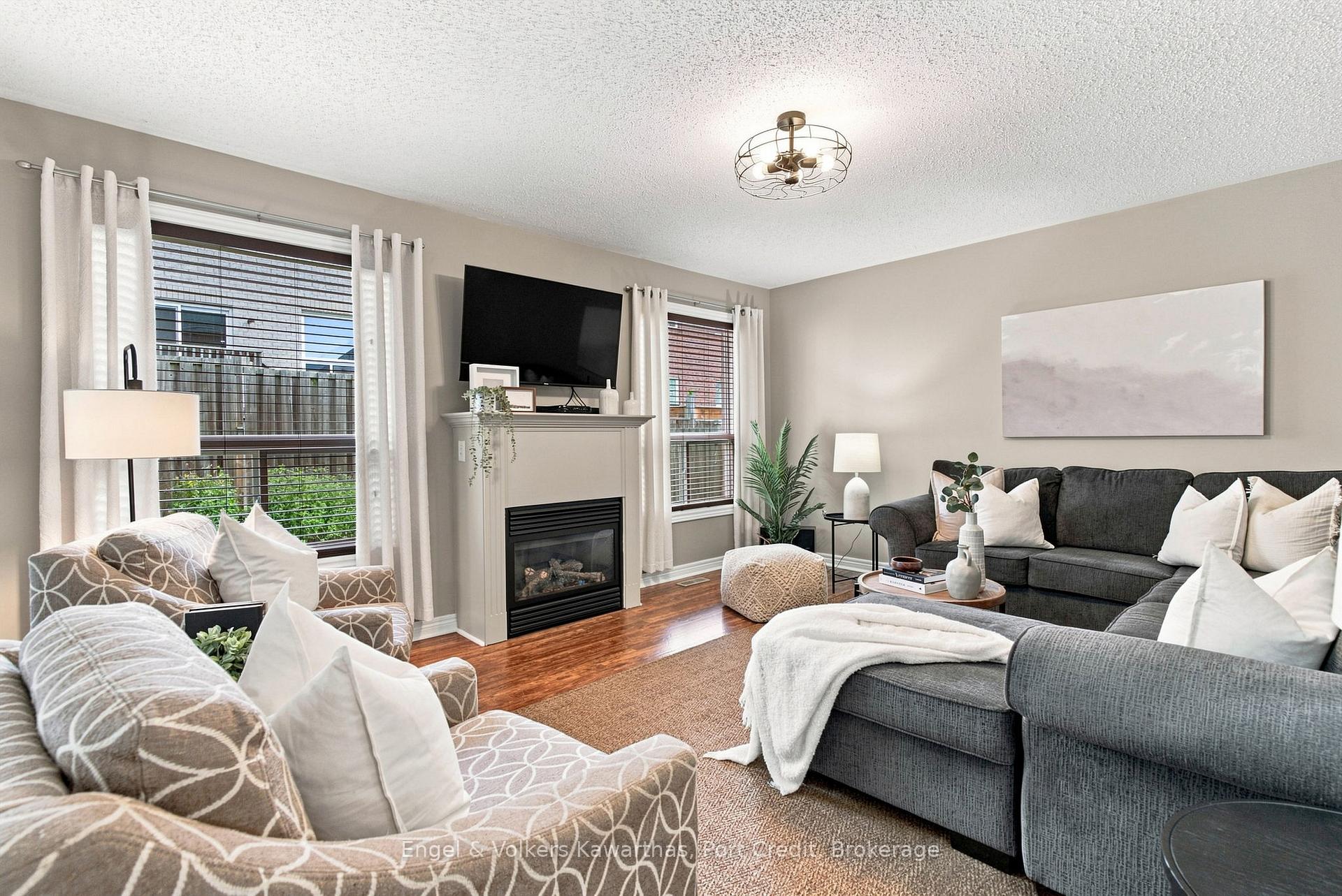 Photo 13 of 71 Beckett Crescent, Clarington, Courtice — HOMEH