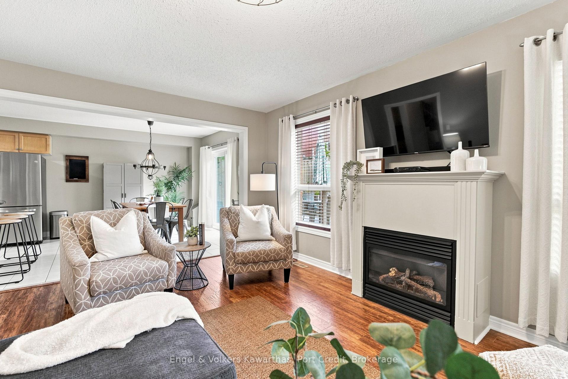 Photo 14 of 71 Beckett Crescent, Clarington, Courtice — HOMEH