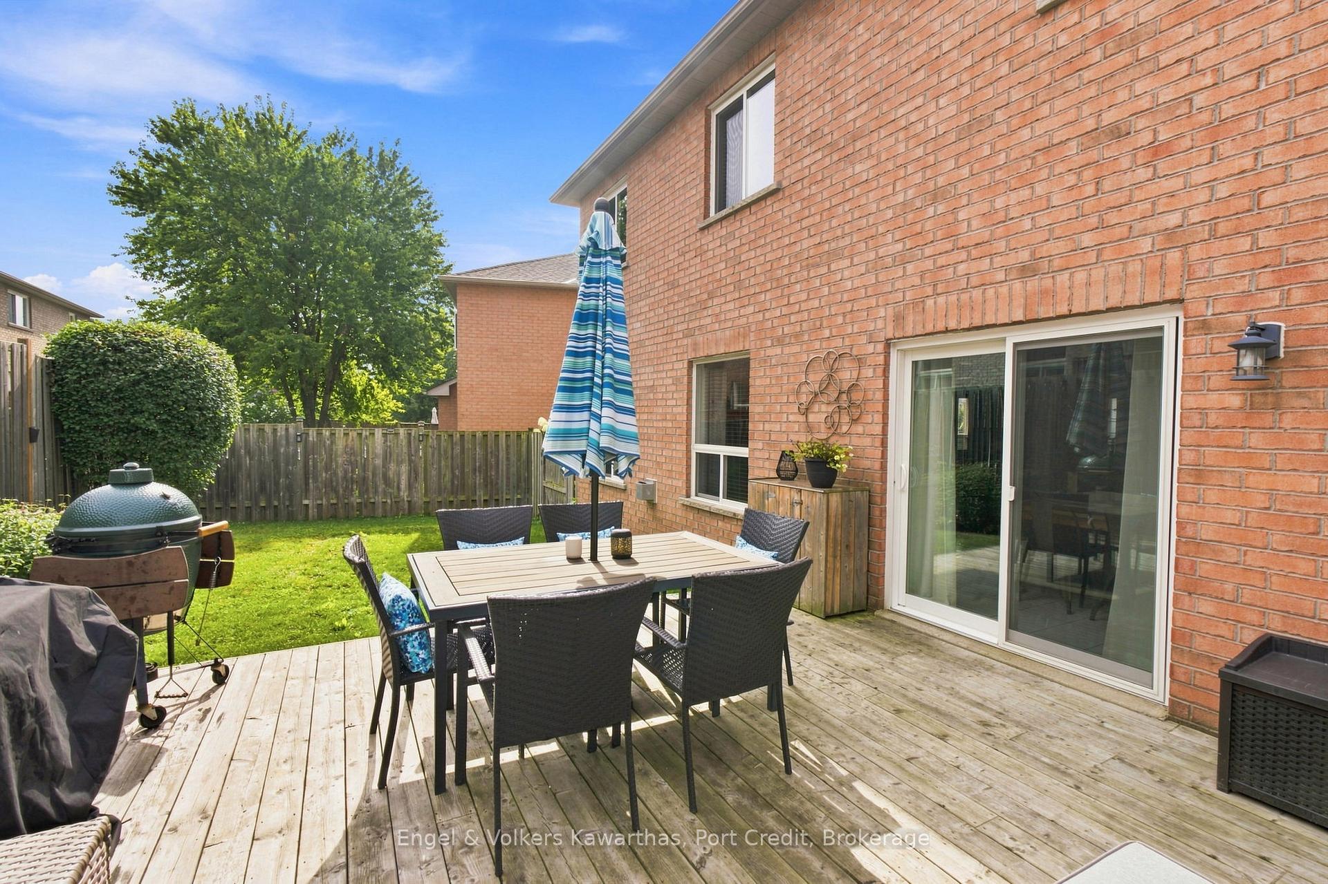 Photo 17 of 71 Beckett Crescent, Clarington, Courtice — HOMEH