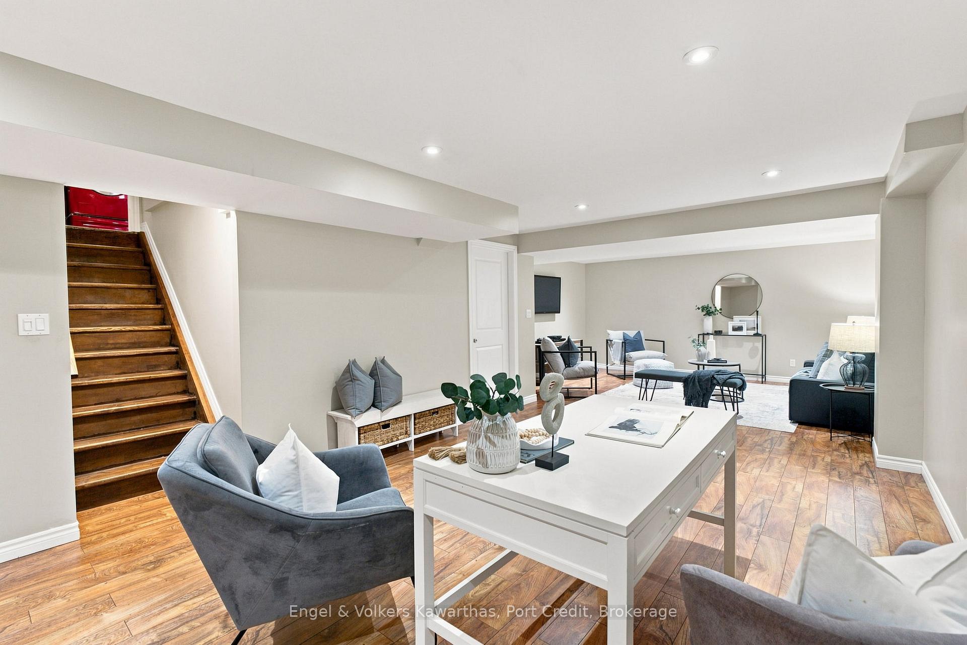Photo 39 of 71 Beckett Crescent, Clarington, Courtice — HOMEH