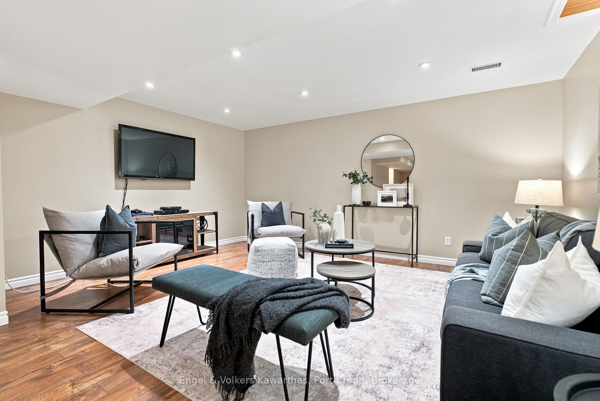 Photo 40 of 71 Beckett Crescent, Clarington, Courtice — HOMEH