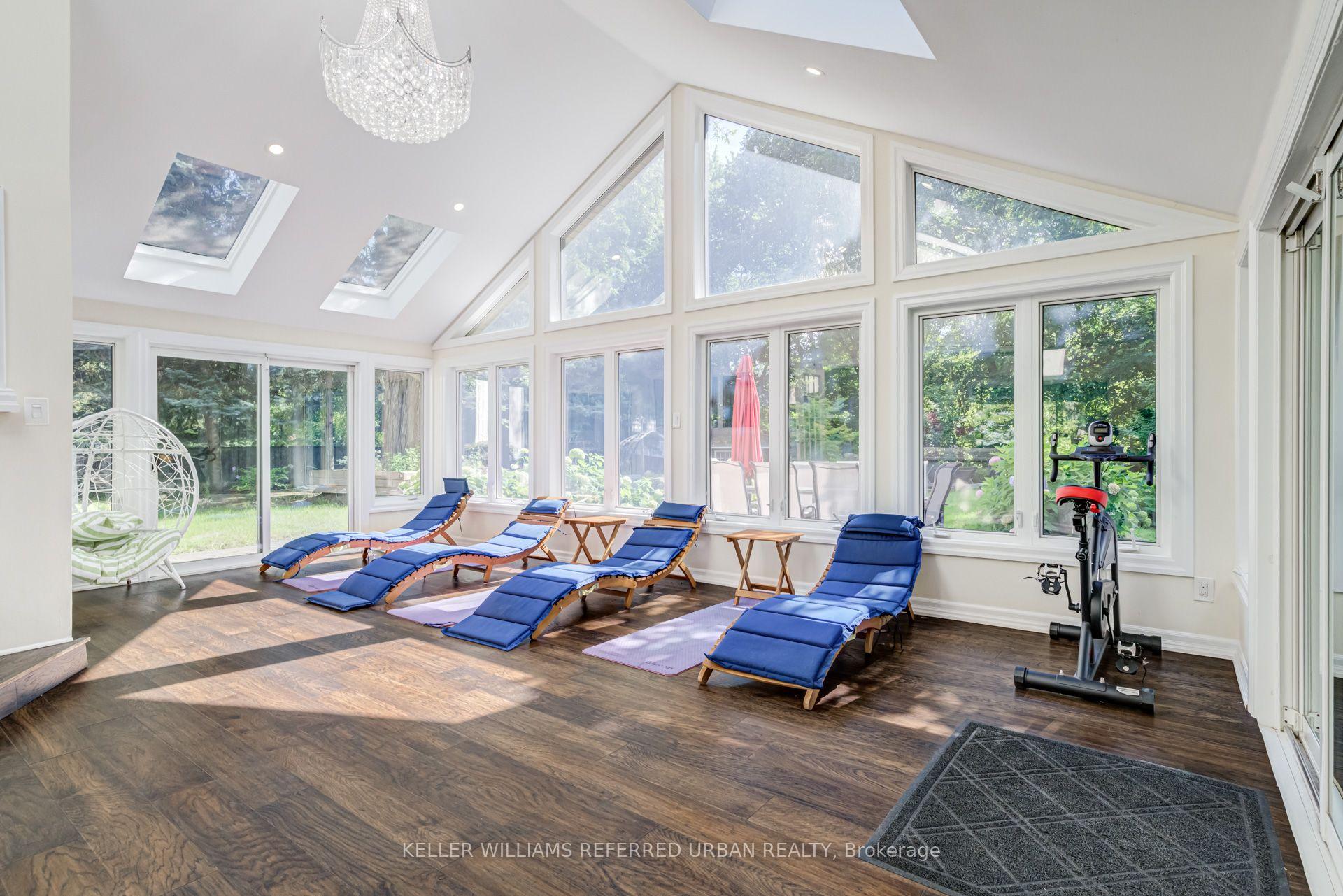 Photo 10 of 876 Parkland Avenue, Mississauga, Clarkson — HOMEH