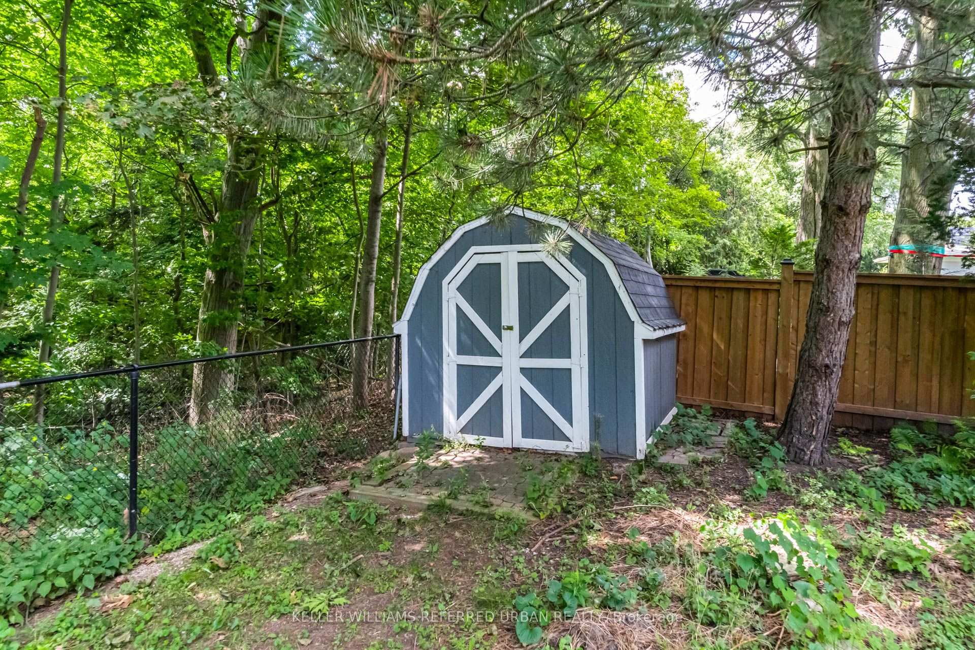 Photo 49 of 876 Parkland Avenue, Mississauga, Clarkson — HOMEH