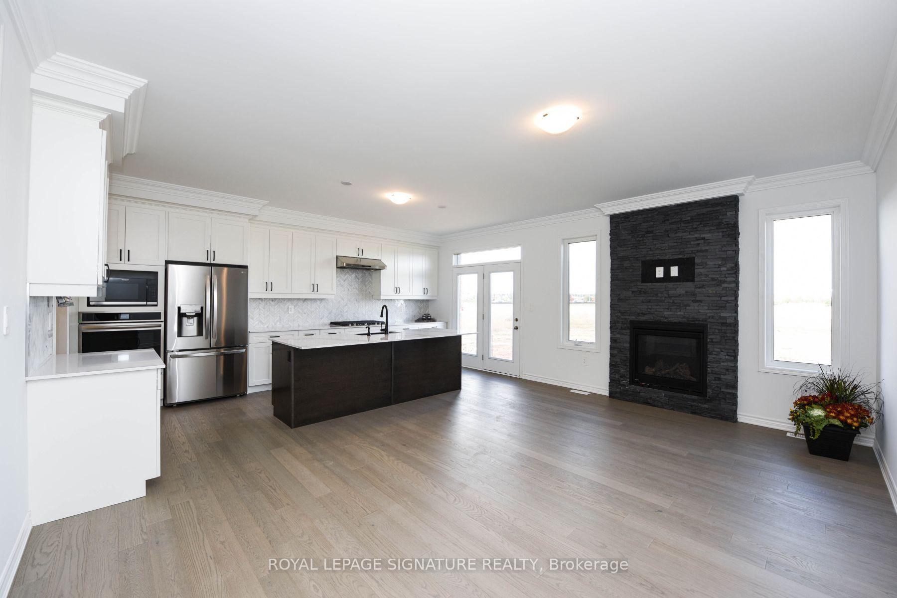 Photo 3 of 1579 Severn Drive, Milton, Bowes — HOMEH