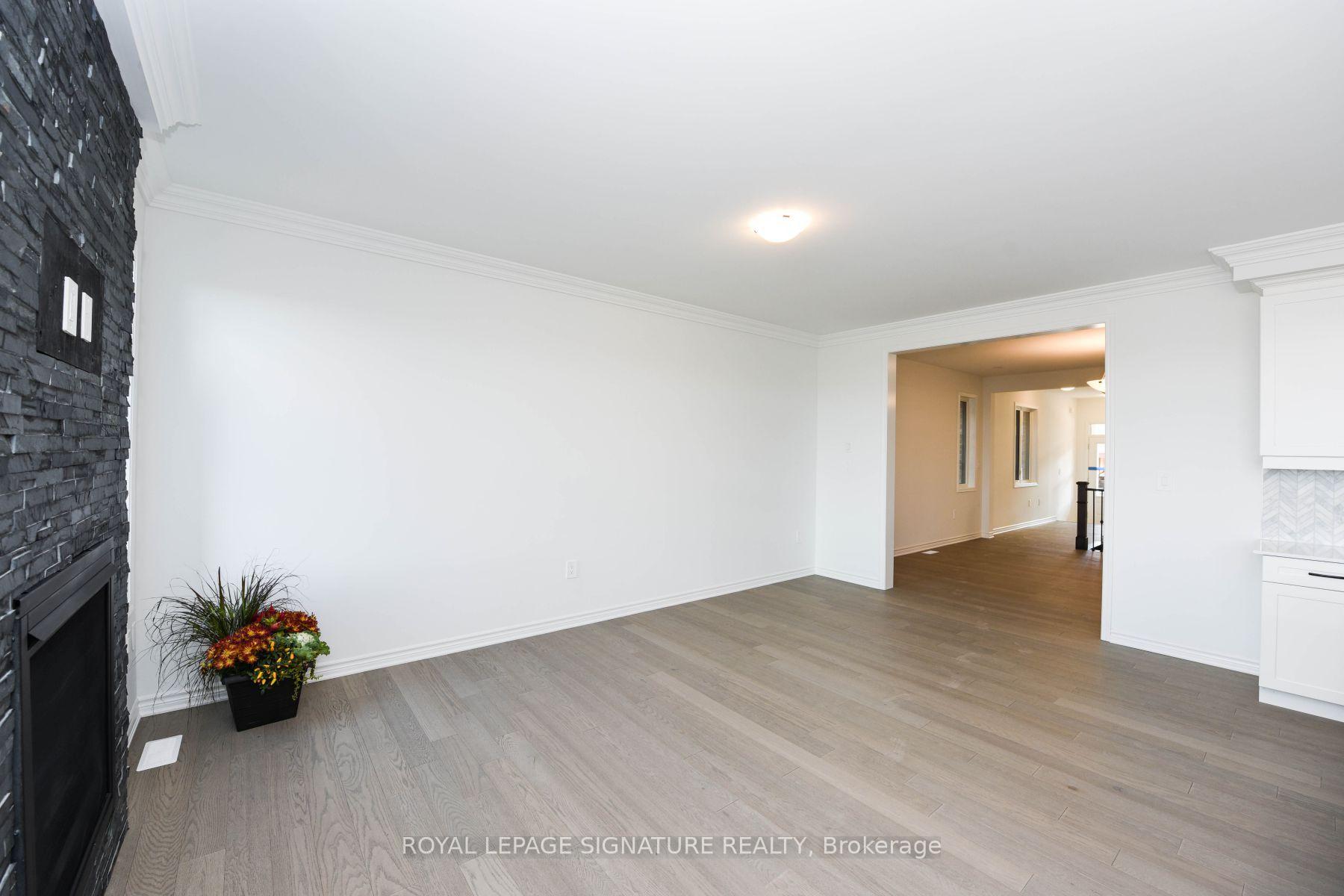 Photo 9 of 1579 Severn Drive, Milton, Bowes — HOMEH