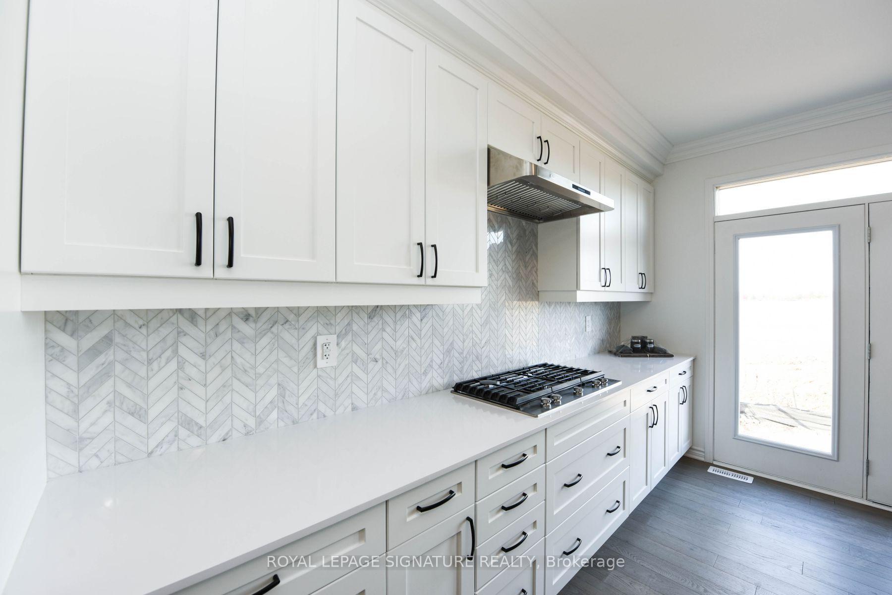 Photo 13 of 1579 Severn Drive, Milton, Bowes — HOMEH
