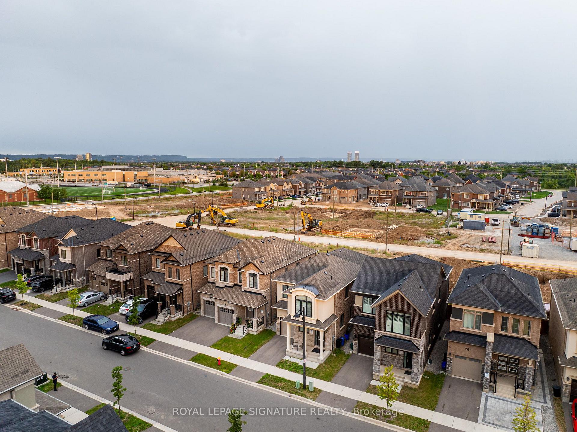 Photo 42 of 1579 Severn Drive, Milton, Bowes — HOMEH