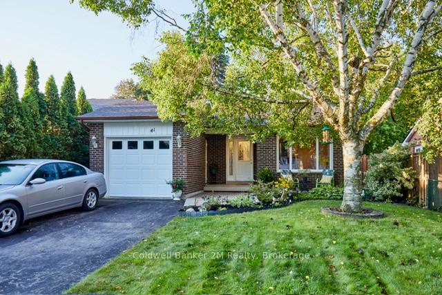 Photo 3 of 41 Panter Crescent, Ajax, South West — HOMEH