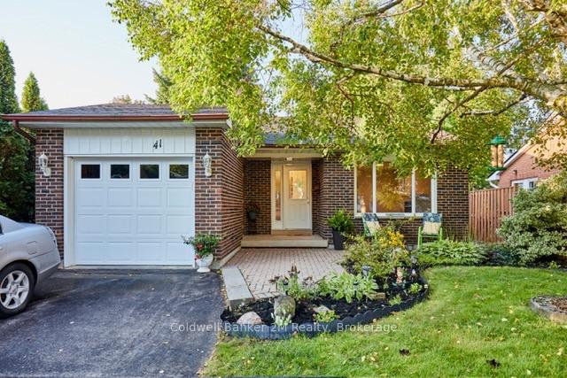 Photo 2 of 41 Panter Crescent, Ajax, South West — HOMEH