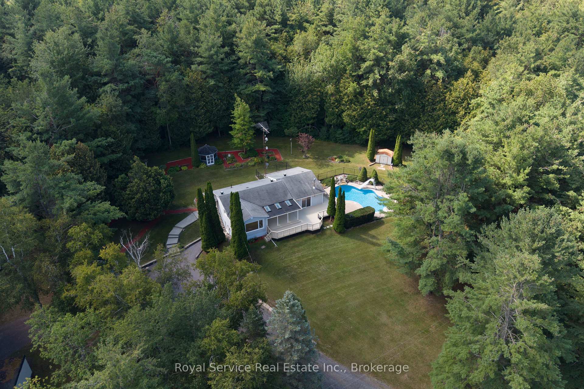 Photo 3 of 7251 Cavan Road, Hamilton Township, Rural Hamilton — HOMEH