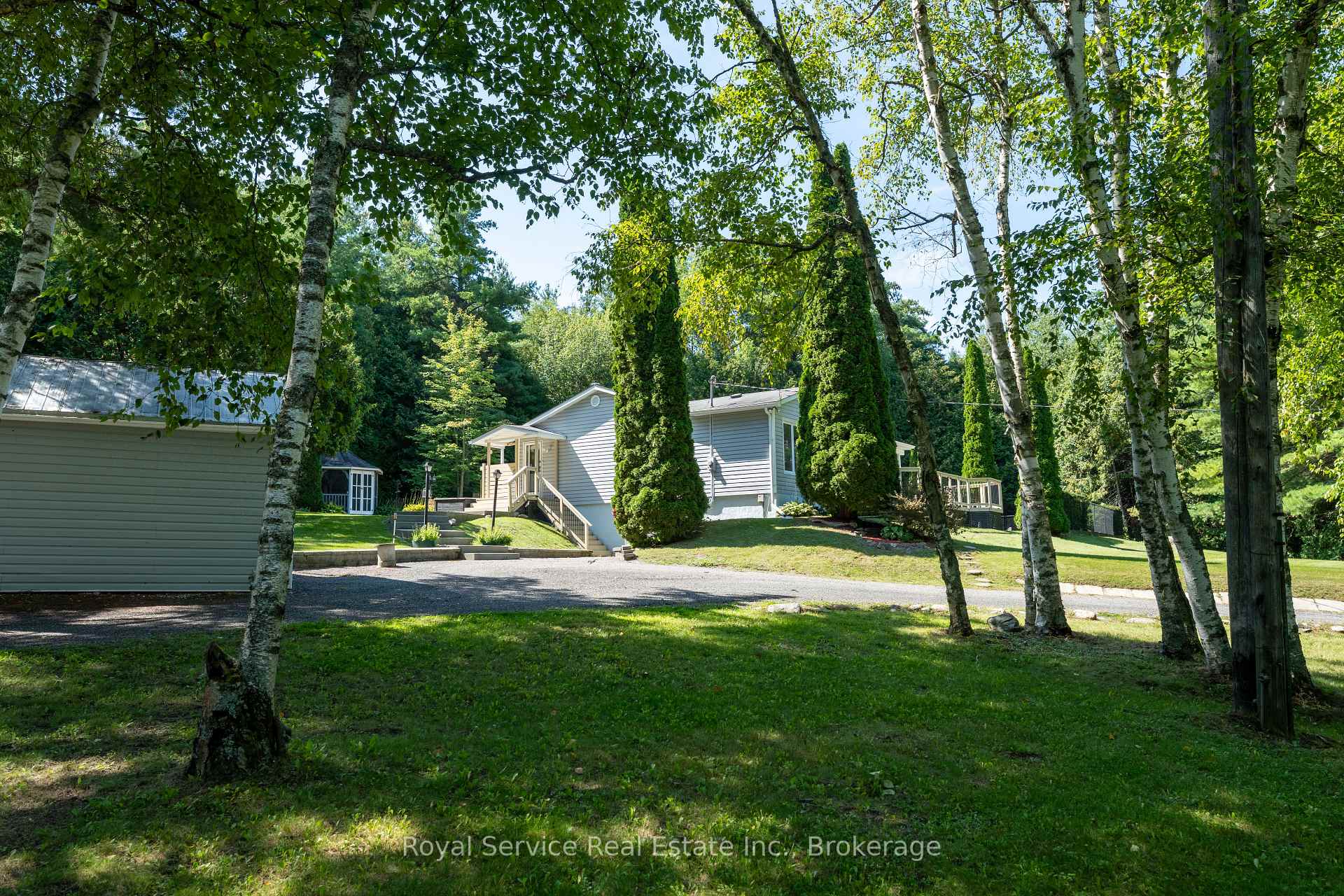 Photo 4 of 7251 Cavan Road, Hamilton Township, Rural Hamilton — HOMEH