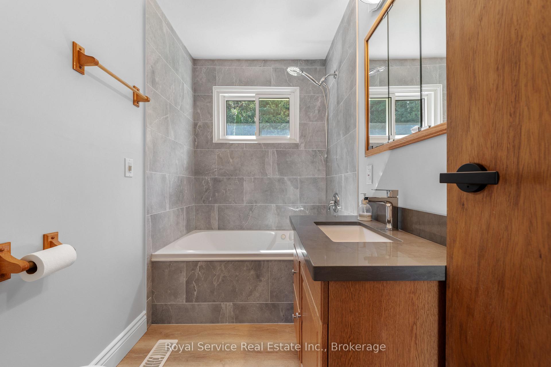 Photo 13 of 7251 Cavan Road, Hamilton Township, Rural Hamilton — HOMEH