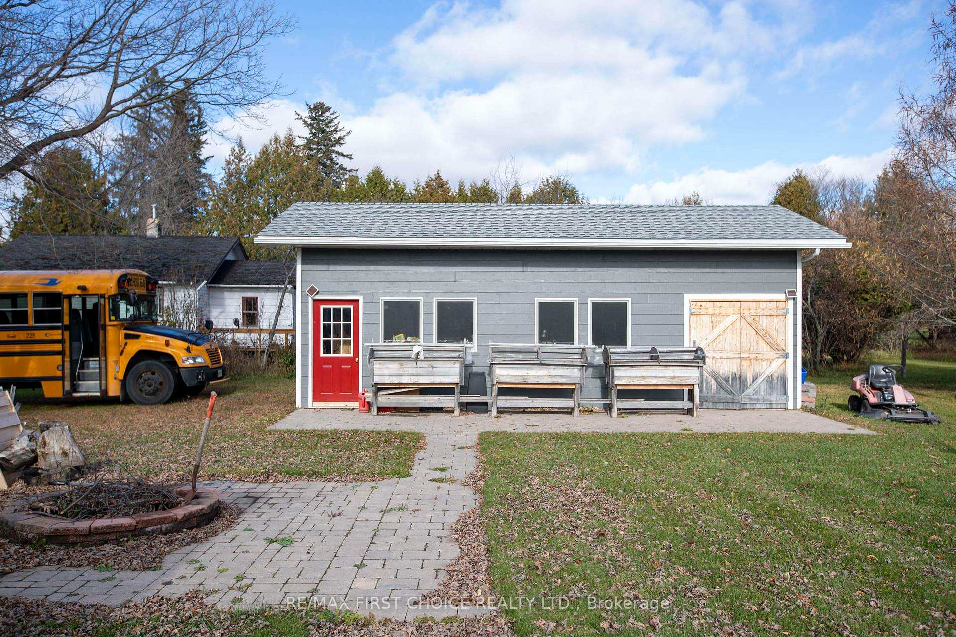 Photo 4 of 100 Queen Street, Chapple, TB-402 — HOMEH