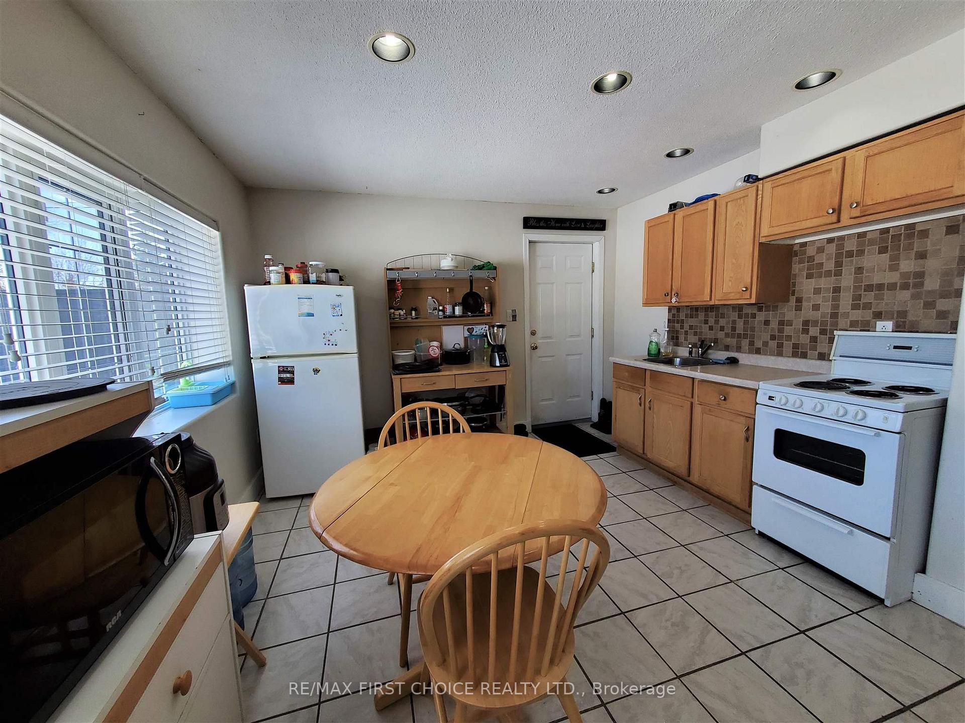 Photo 31 of 100 Queen Street, Chapple, TB-402 — HOMEH