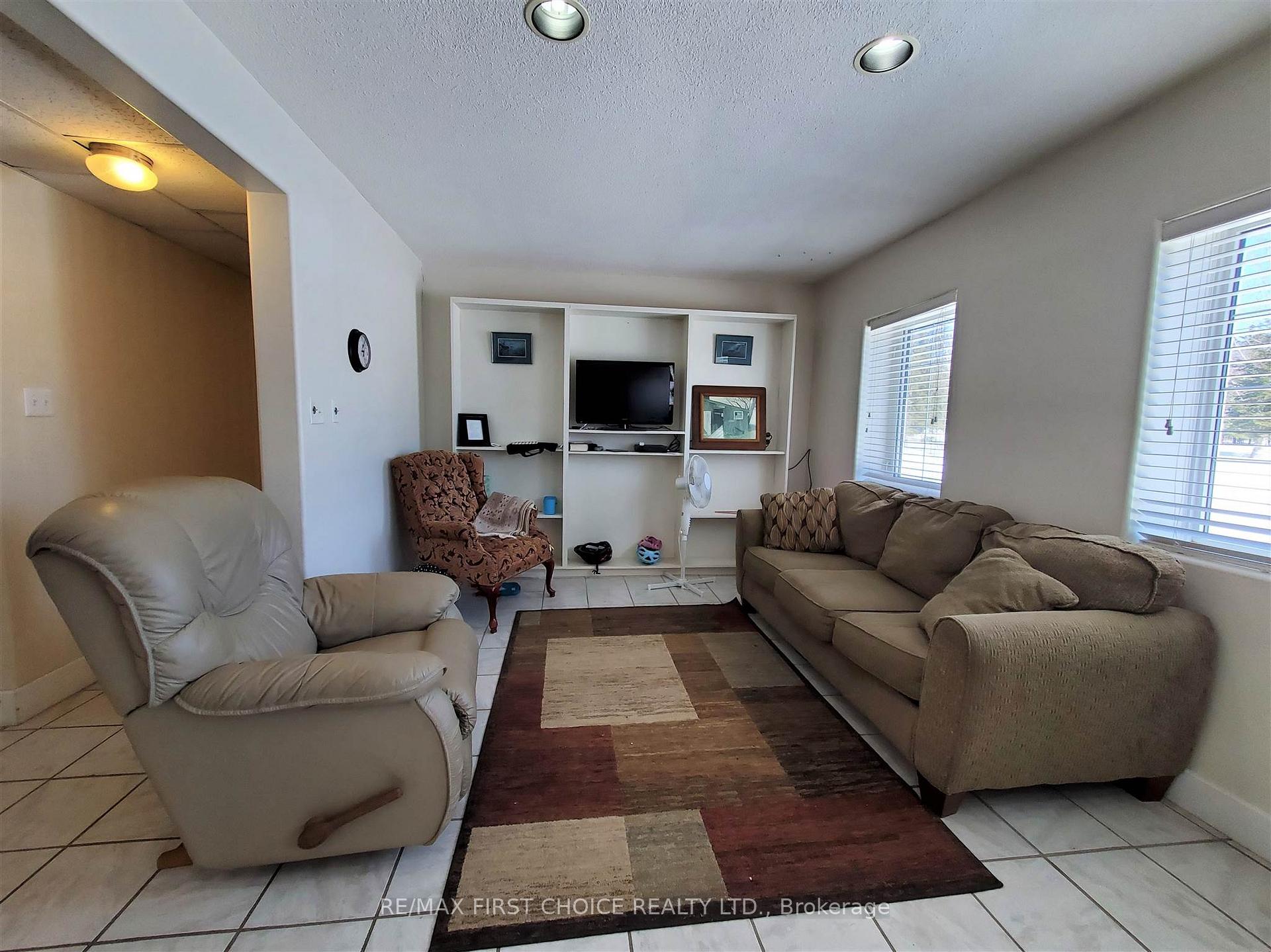 Photo 33 of 100 Queen Street, Chapple, TB-402 — HOMEH
