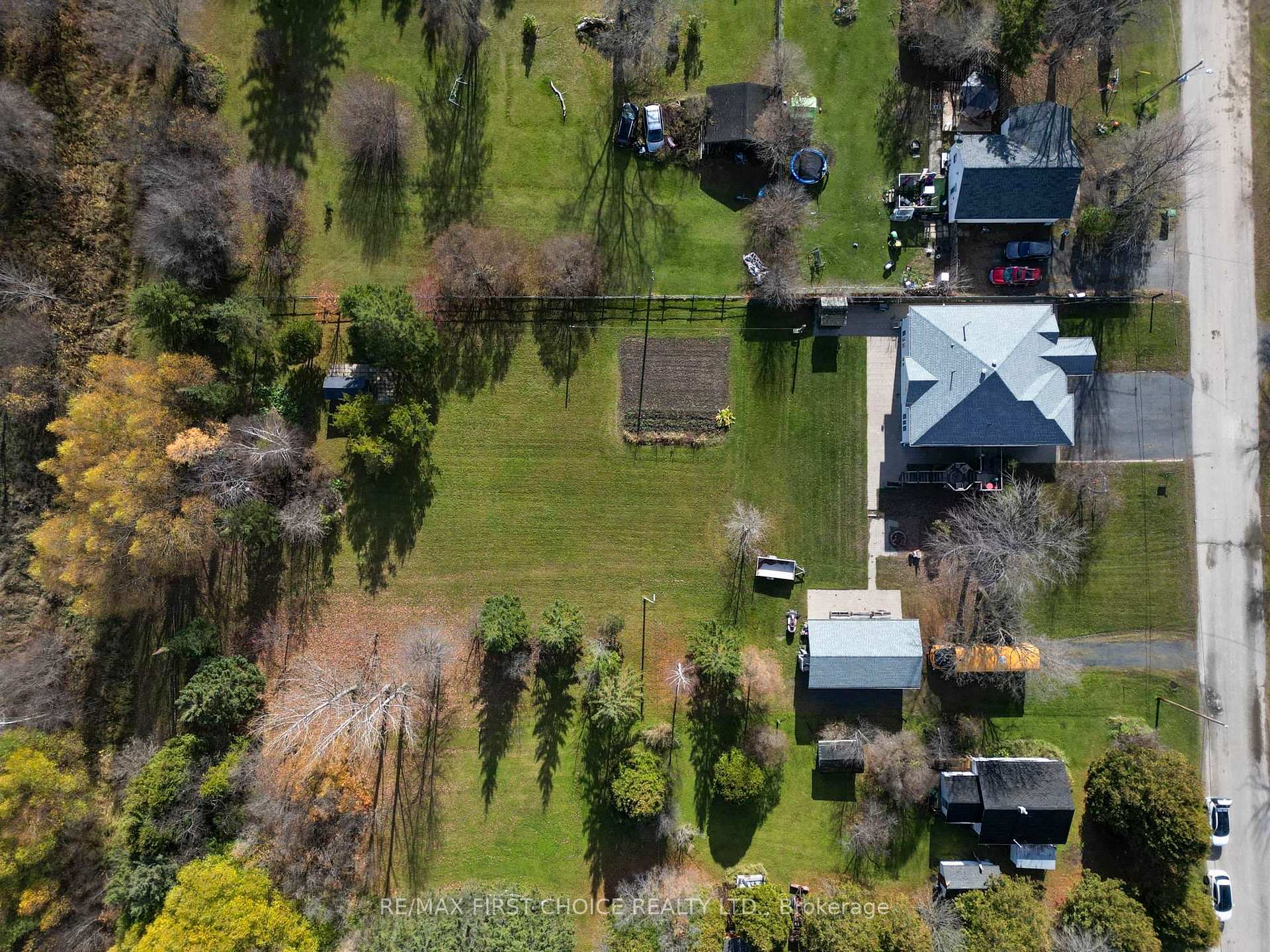 Photo 42 of 100 Queen Street, Chapple, TB-402 — HOMEH
