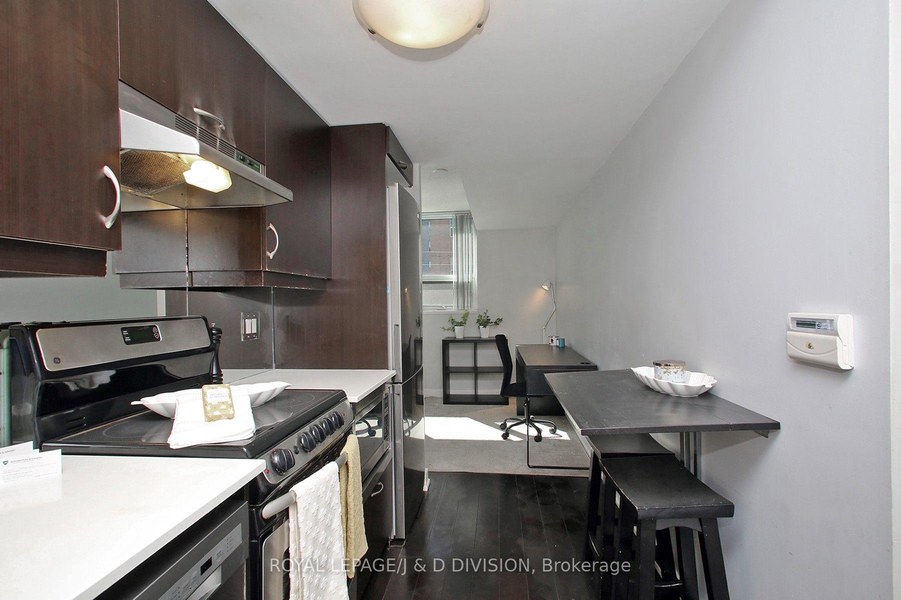 Photo 12 of Unit 304, 320 Richmond Street E, Toronto, Moss Park — HOMEH