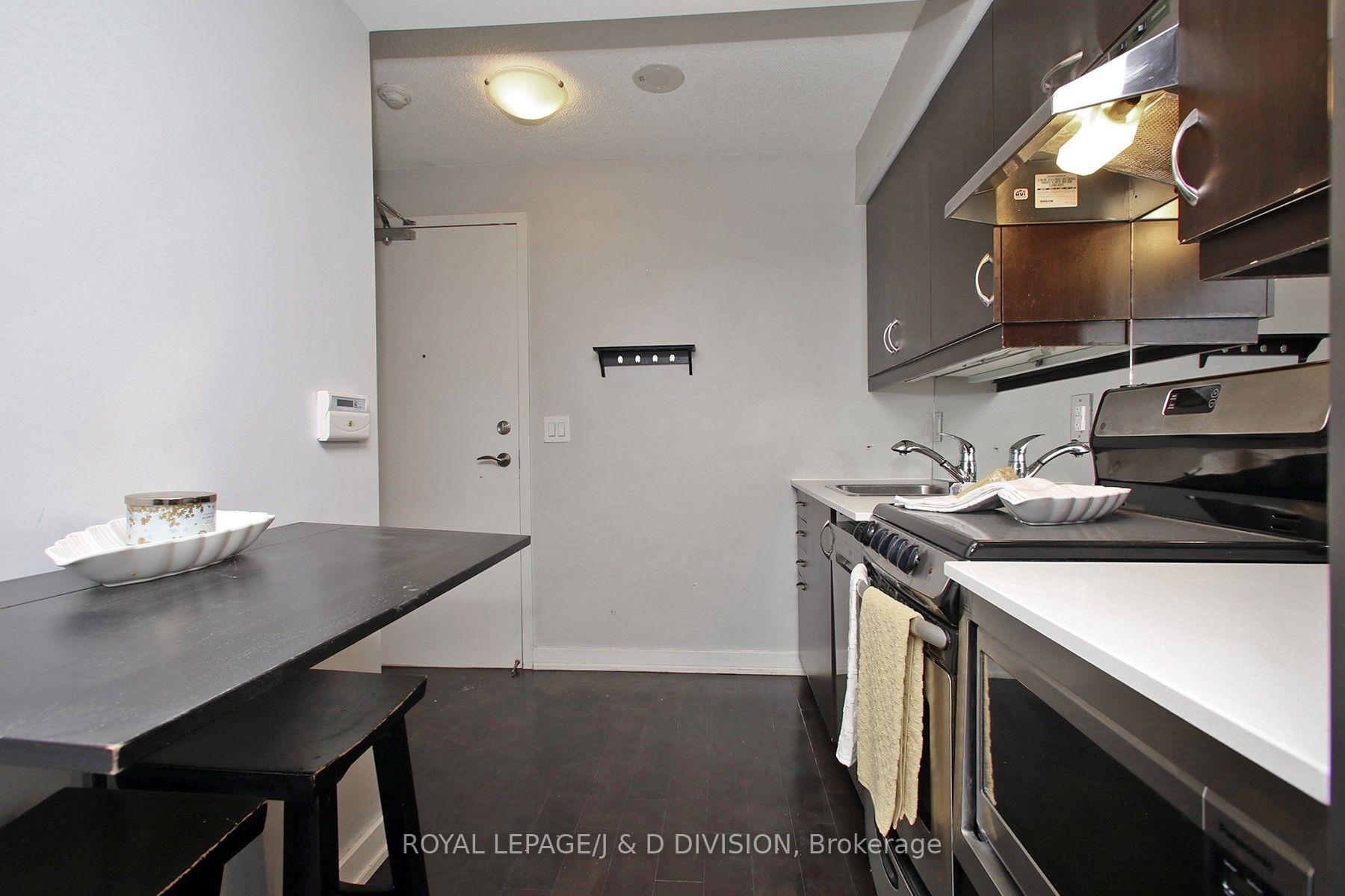Photo 13 of Unit 304, 320 Richmond Street E, Toronto, Moss Park — HOMEH