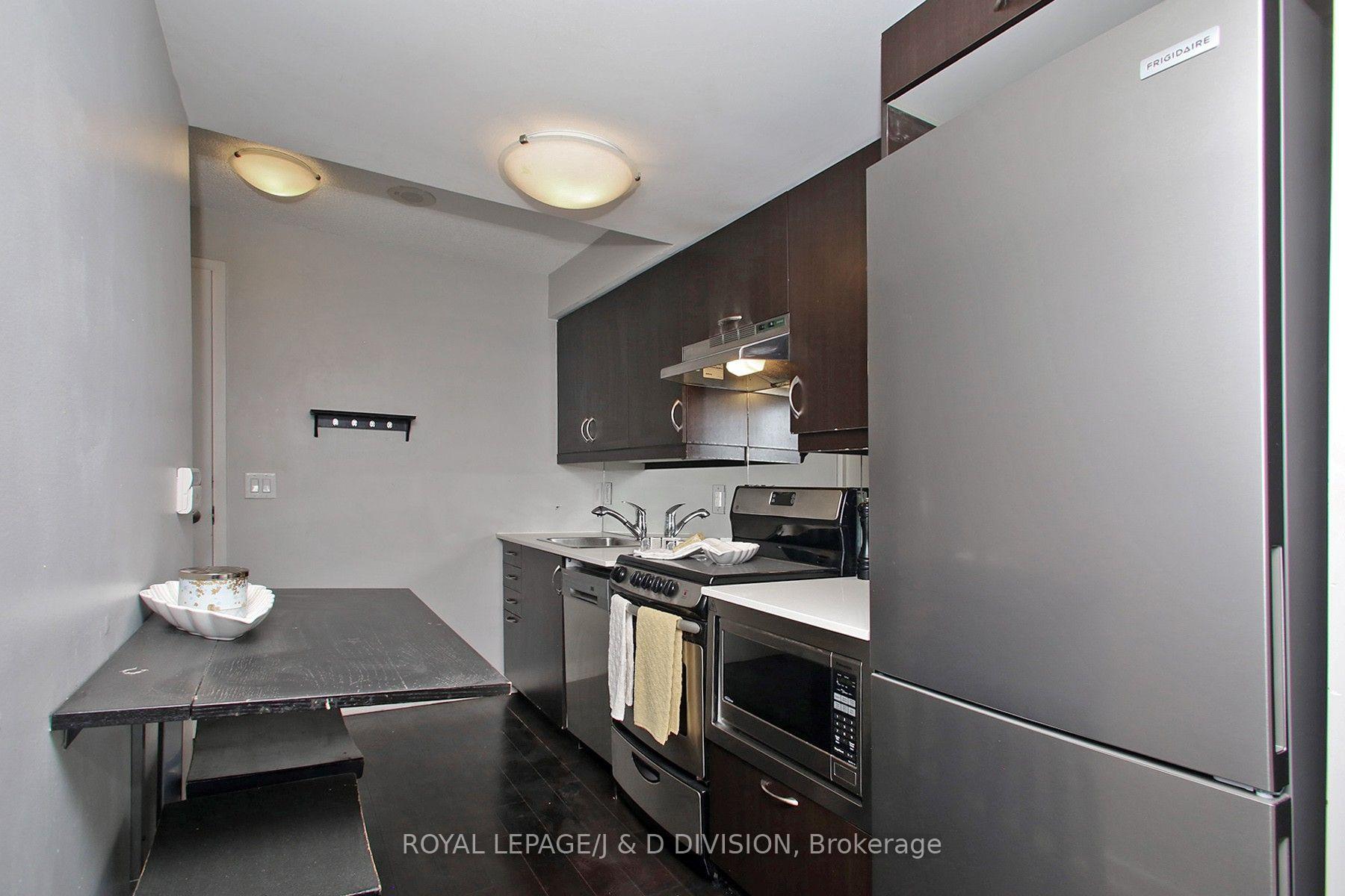 Photo 14 of Unit 304, 320 Richmond Street E, Toronto, Moss Park — HOMEH
