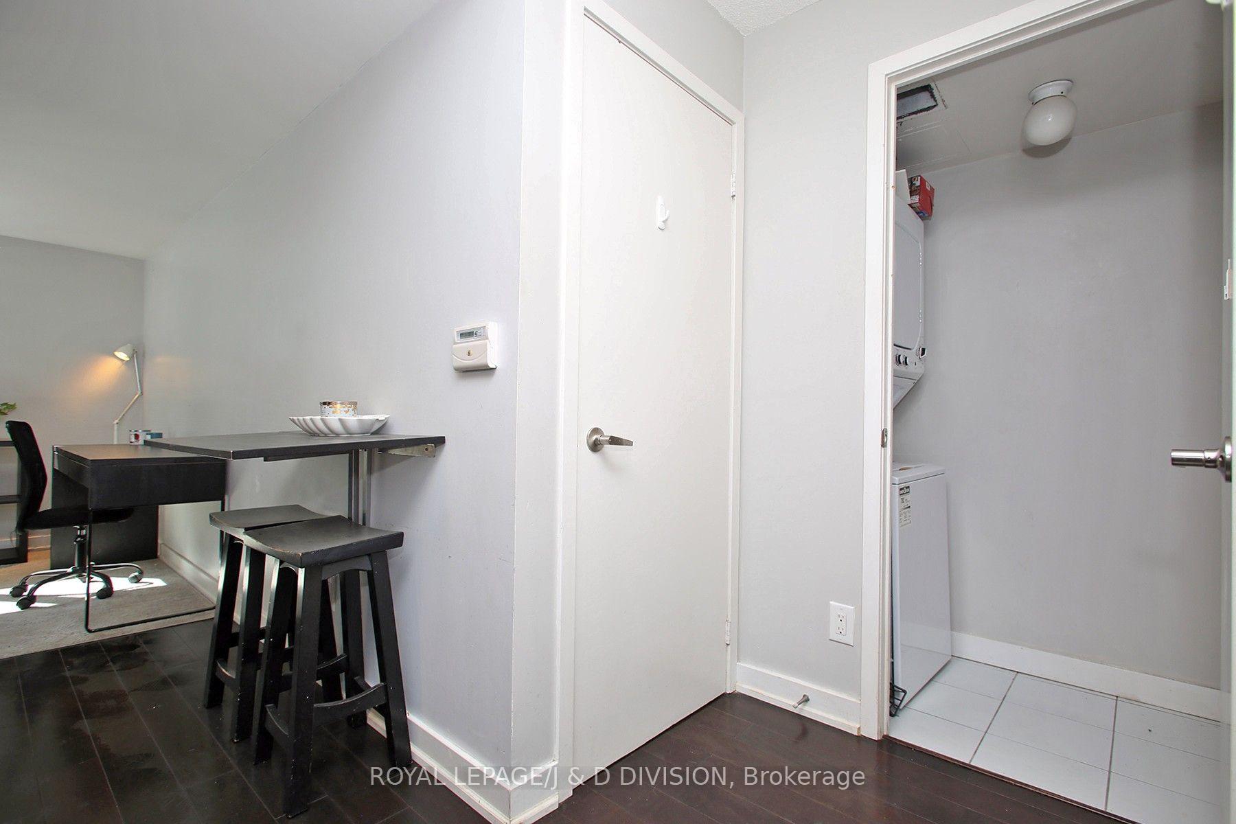 Photo 17 of Unit 304, 320 Richmond Street E, Toronto, Moss Park — HOMEH