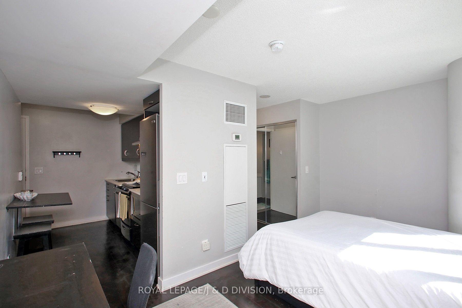 Photo 23 of Unit 304, 320 Richmond Street E, Toronto, Moss Park — HOMEH