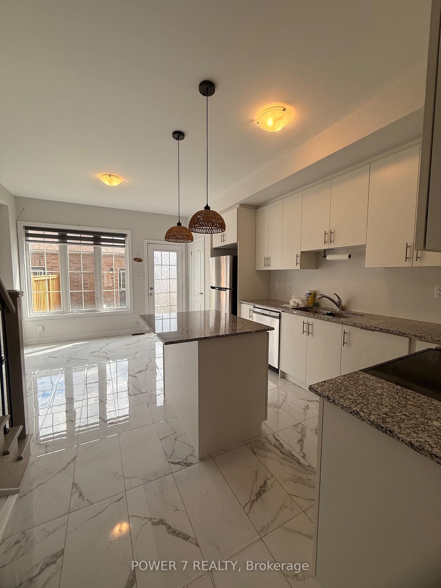 Photo 23 of 583 White's Hill Avenue, Markham, Cornell — HOMEH