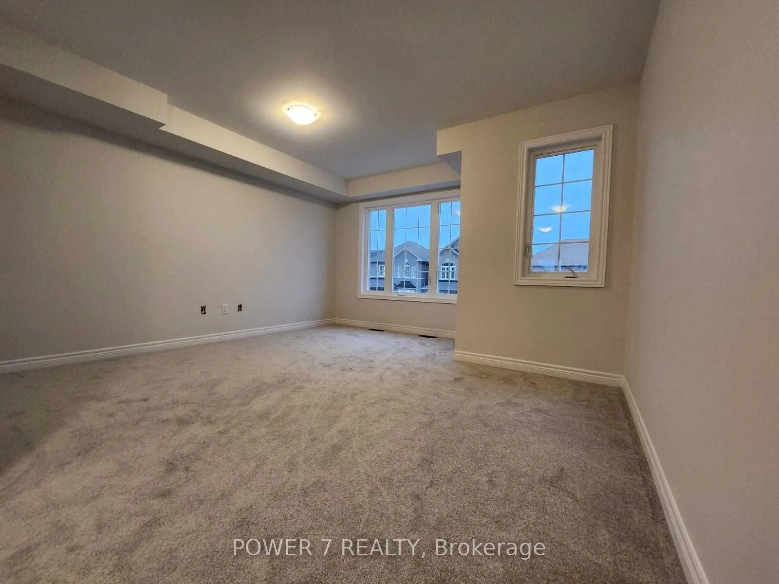 Photo 13 of 583 White's Hill Avenue, Markham, Cornell — HOMEH