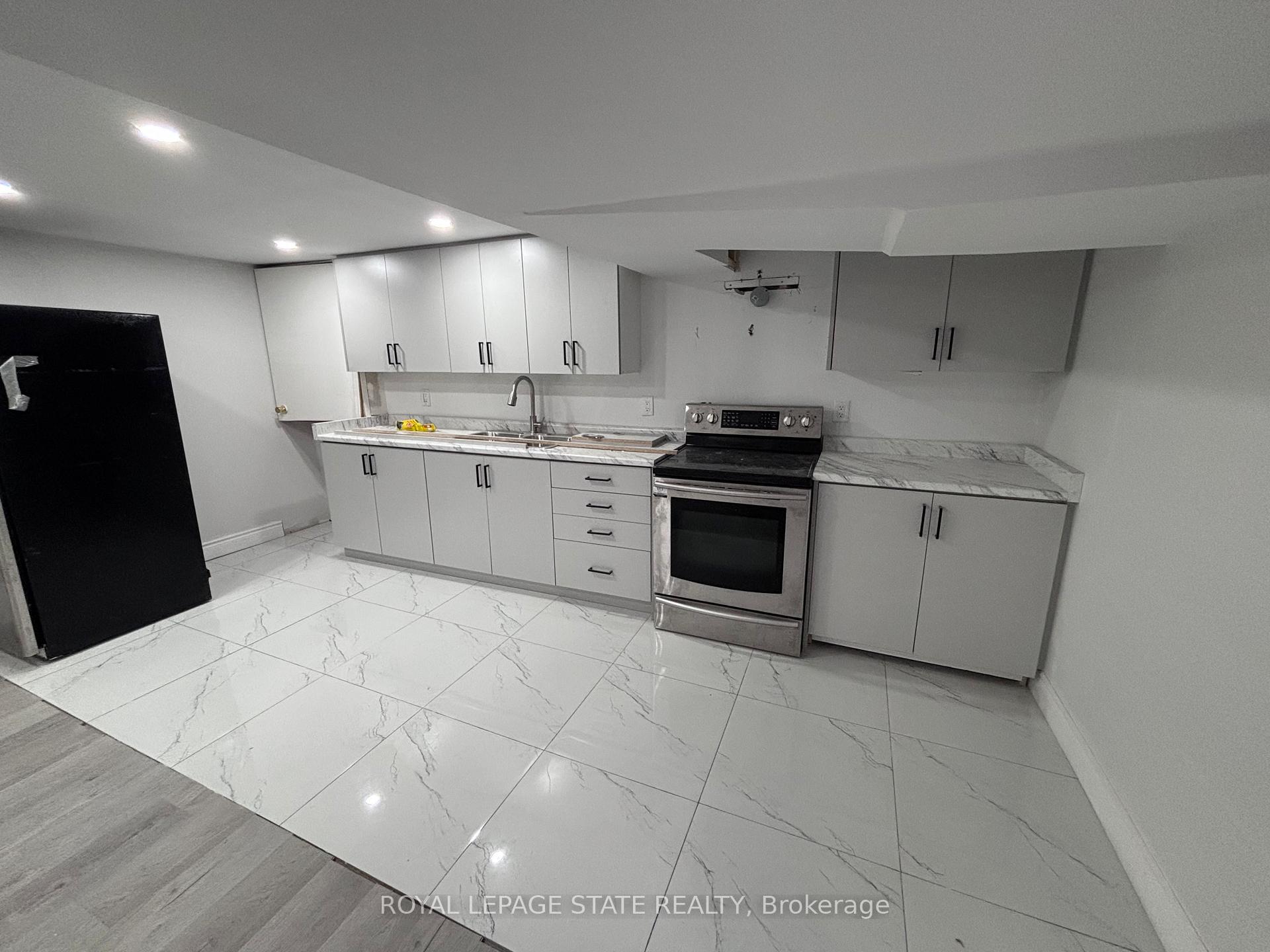 Photo 21 of 4 Beechwood Court, St. Catharines, Lakeshore — HOMEH