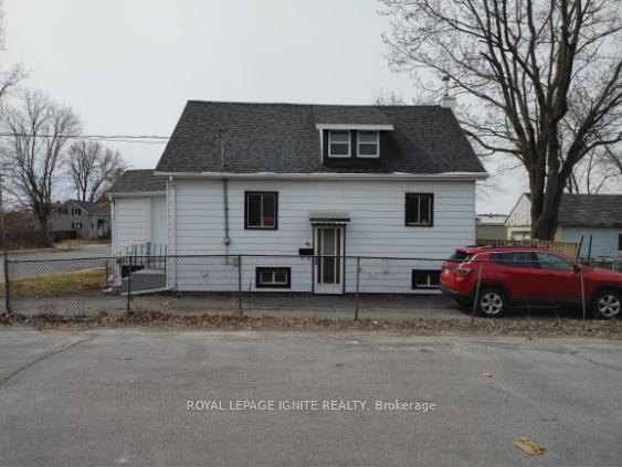 Photo 8 of 87 Ninth Street W, Cornwall, Cornwall — HOMEH