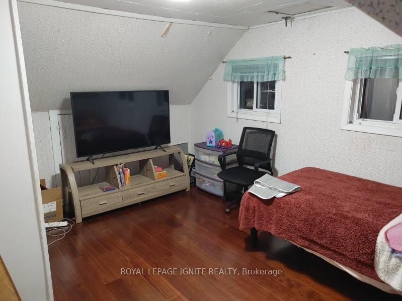 Photo 9 of 87 Ninth Street W, Cornwall, Cornwall — HOMEH