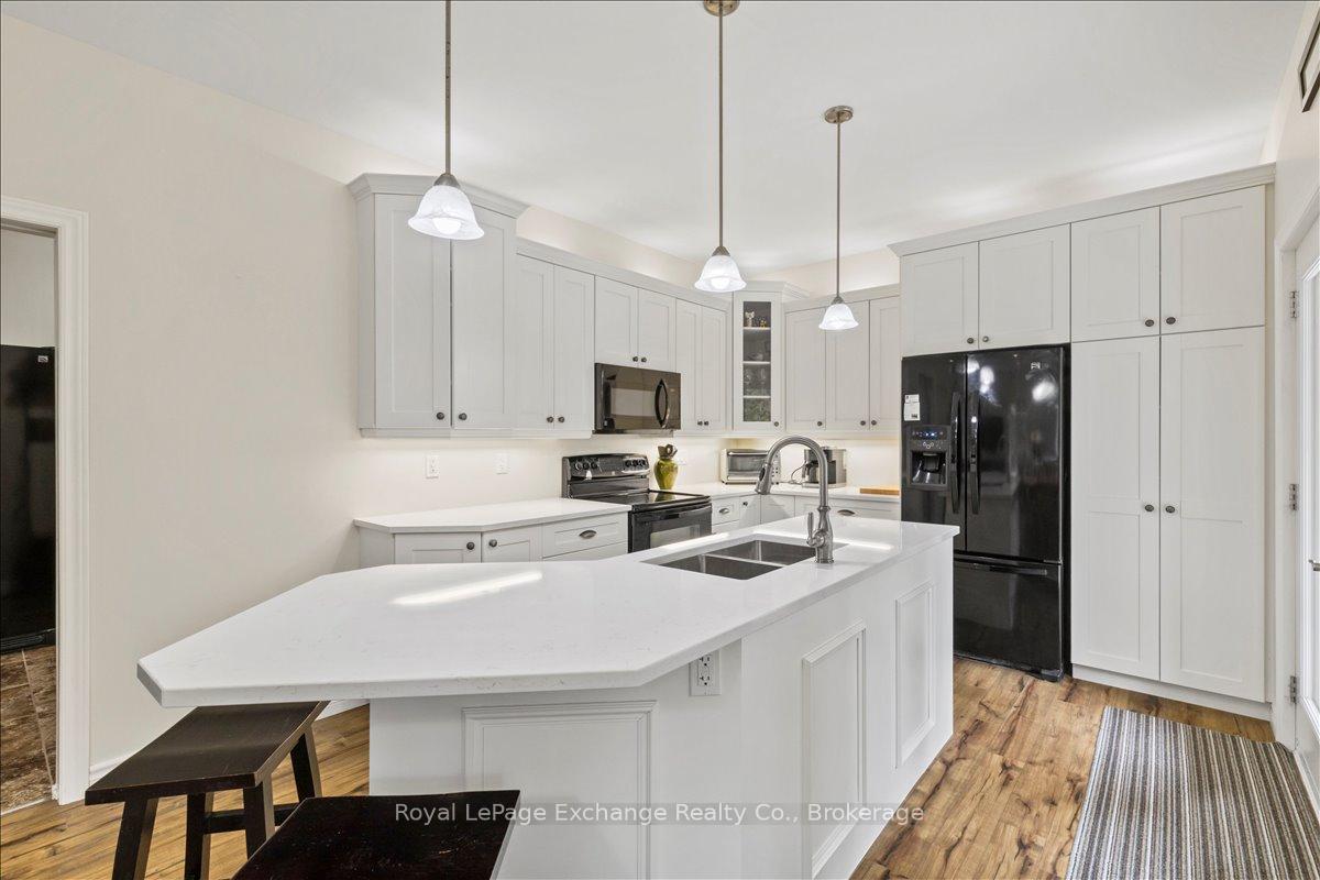 Photo 8 of 14 Kuehner Street, Kincardine — HOMEH