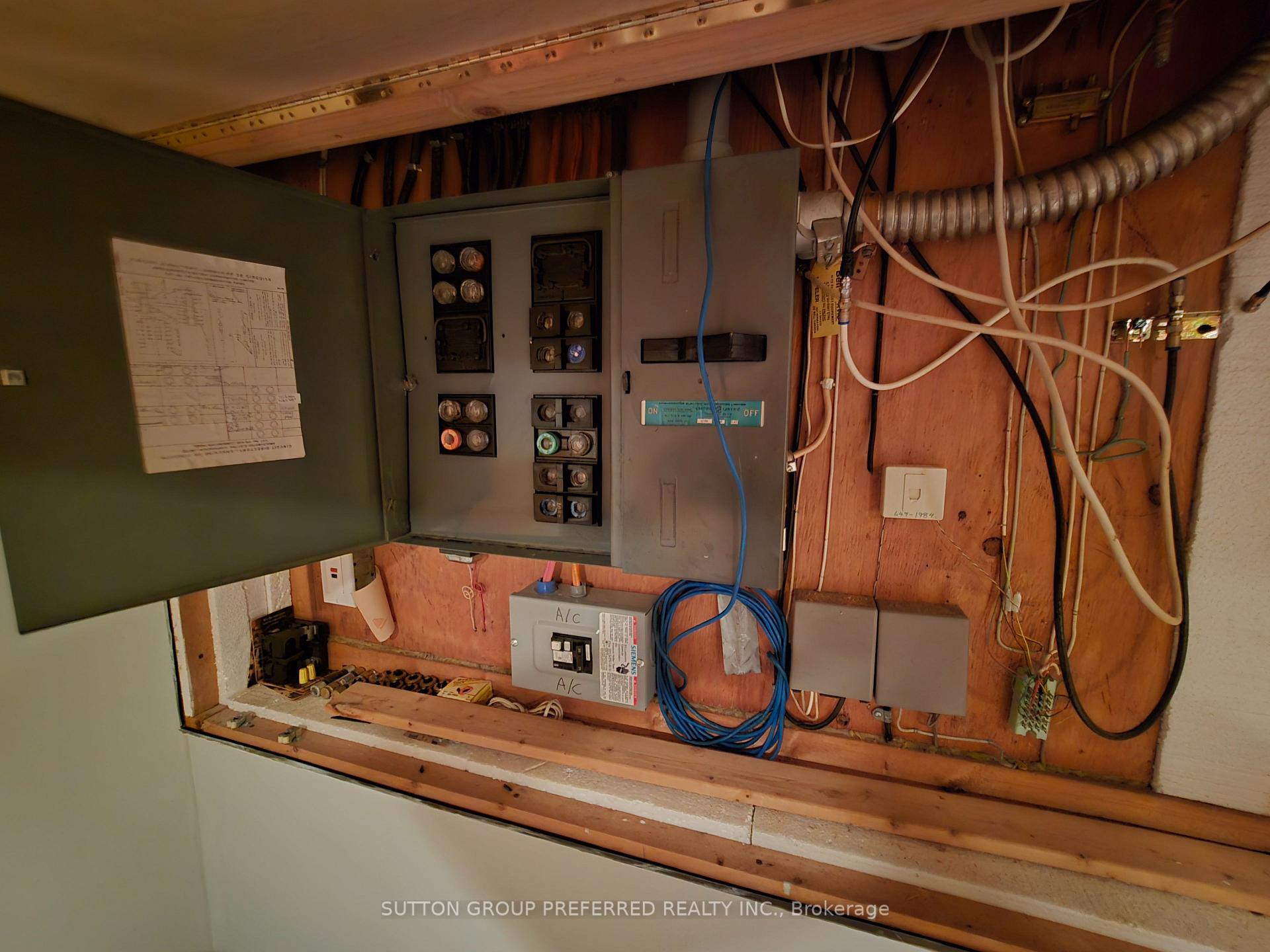 Photo 21 of 383 Ferndale Avenue, London, South Q — HOMEH