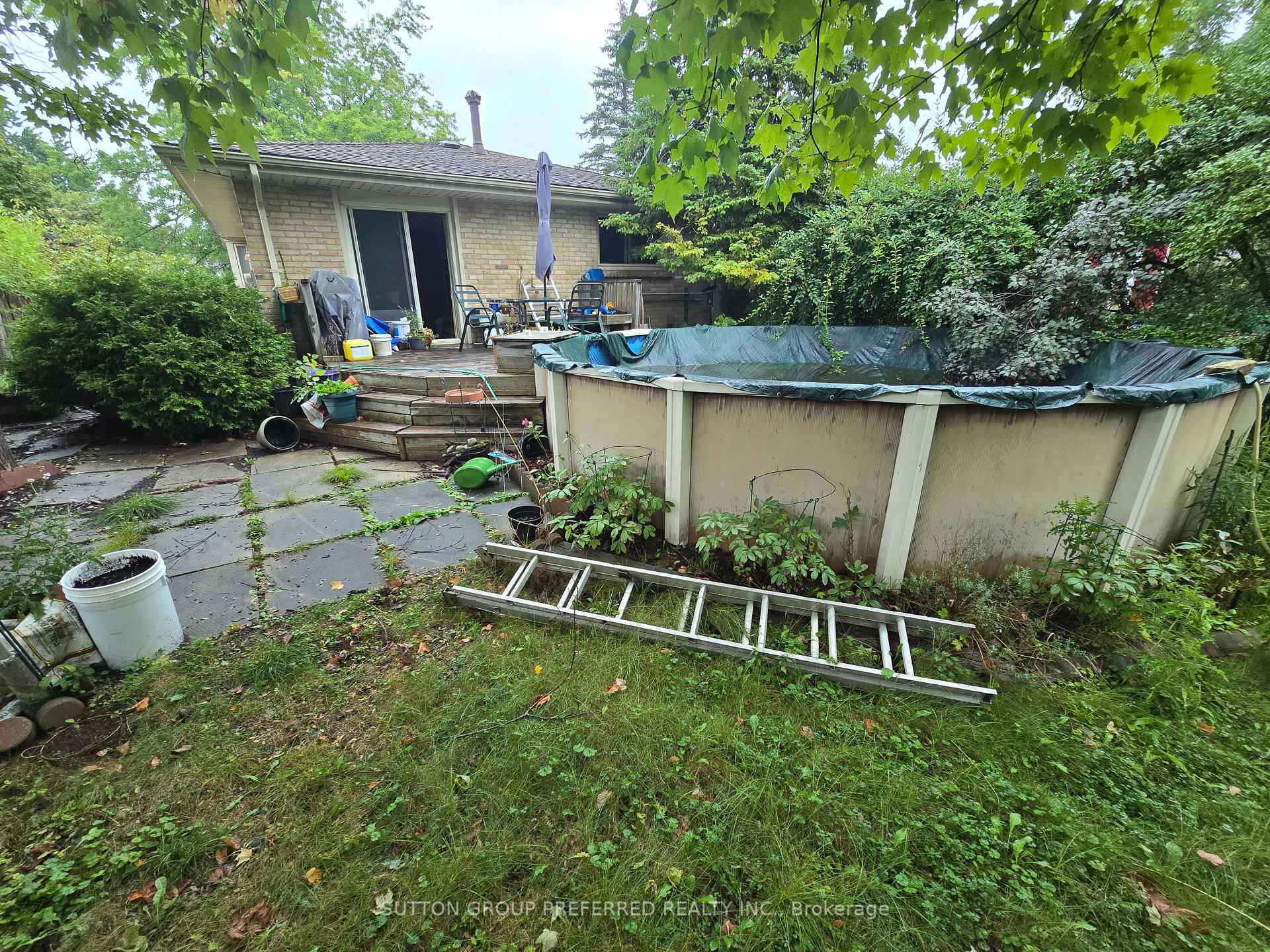 Photo 24 of 383 Ferndale Avenue, London, South Q — HOMEH