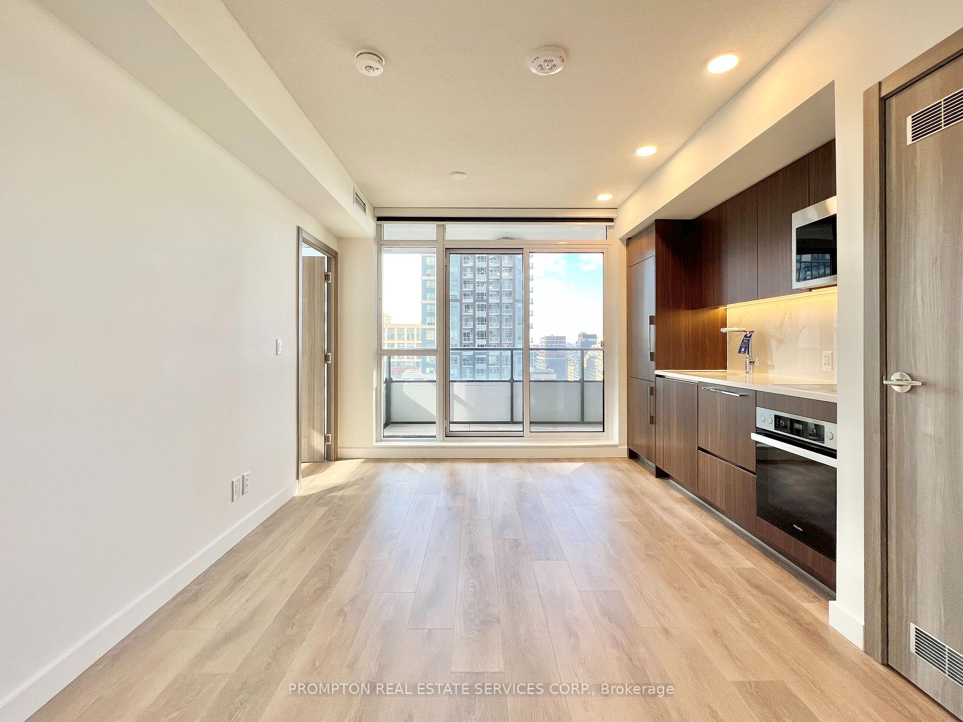Photo 11 of Unit 2007, 38 Widmer Street, Toronto, Waterfront Communities — HOMEH