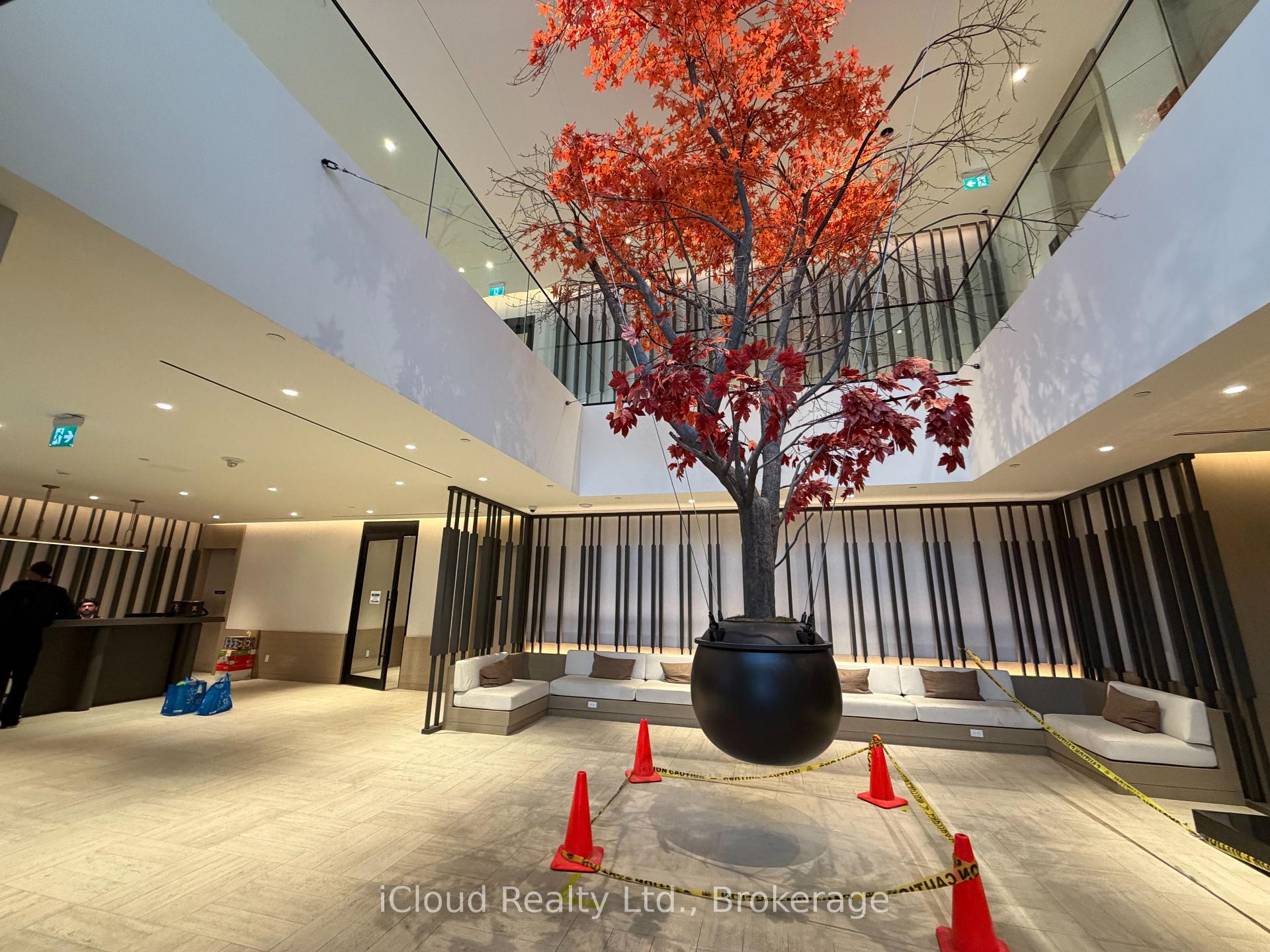 Photo 3 of Unit 5304, 4015 The Exchange, Mississauga, City Centre — HOMEH