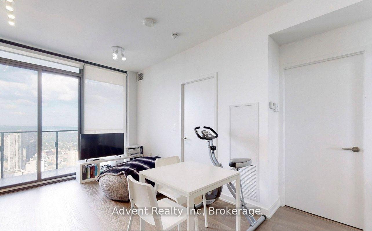 Photo 11 of Unit 5213, 11 Wellesley Street W, Toronto, Bay Street Corridor — HOMEH