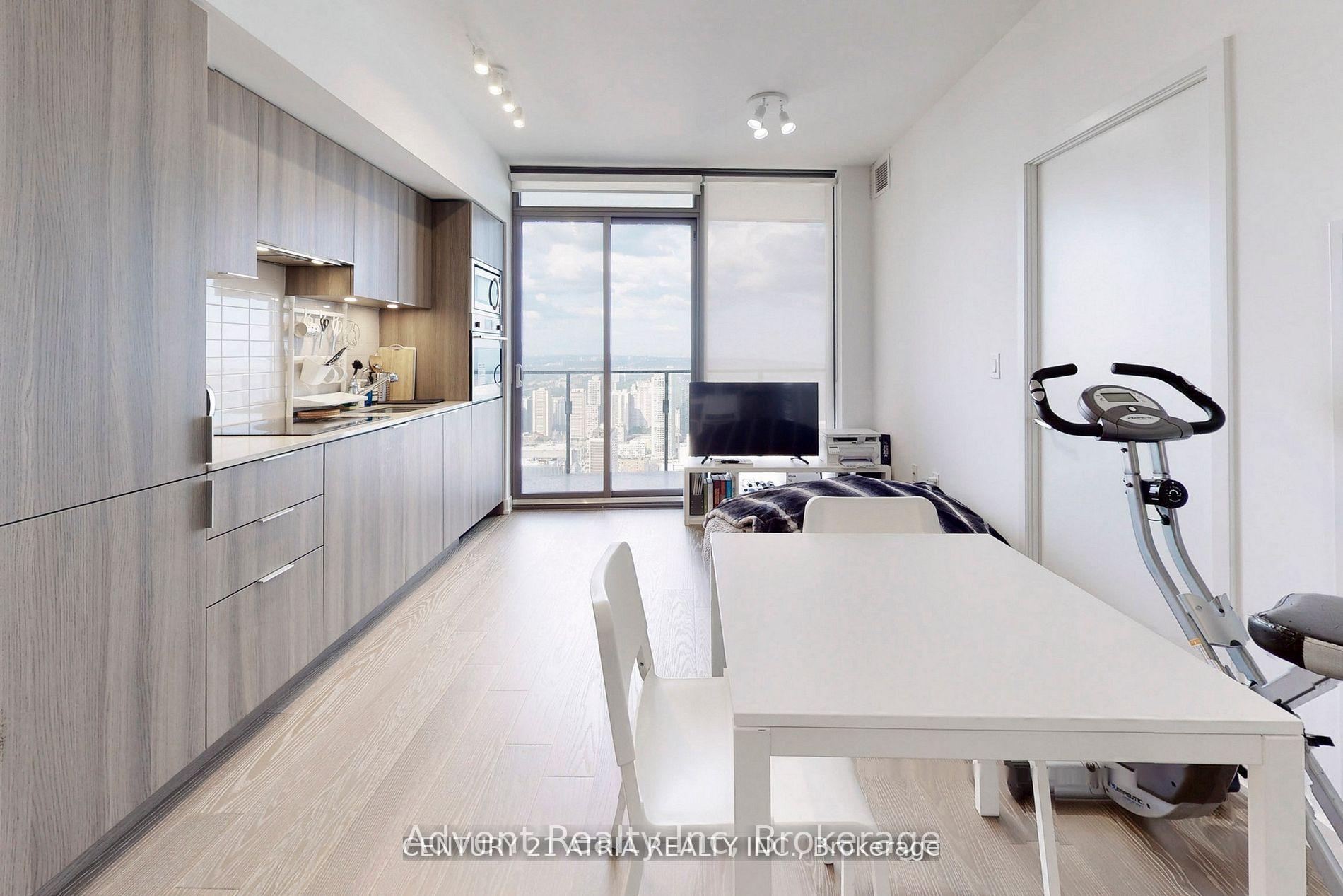 Photo 10 of Unit 5213, 11 Wellesley Street W, Toronto, Bay Street Corridor — HOMEH