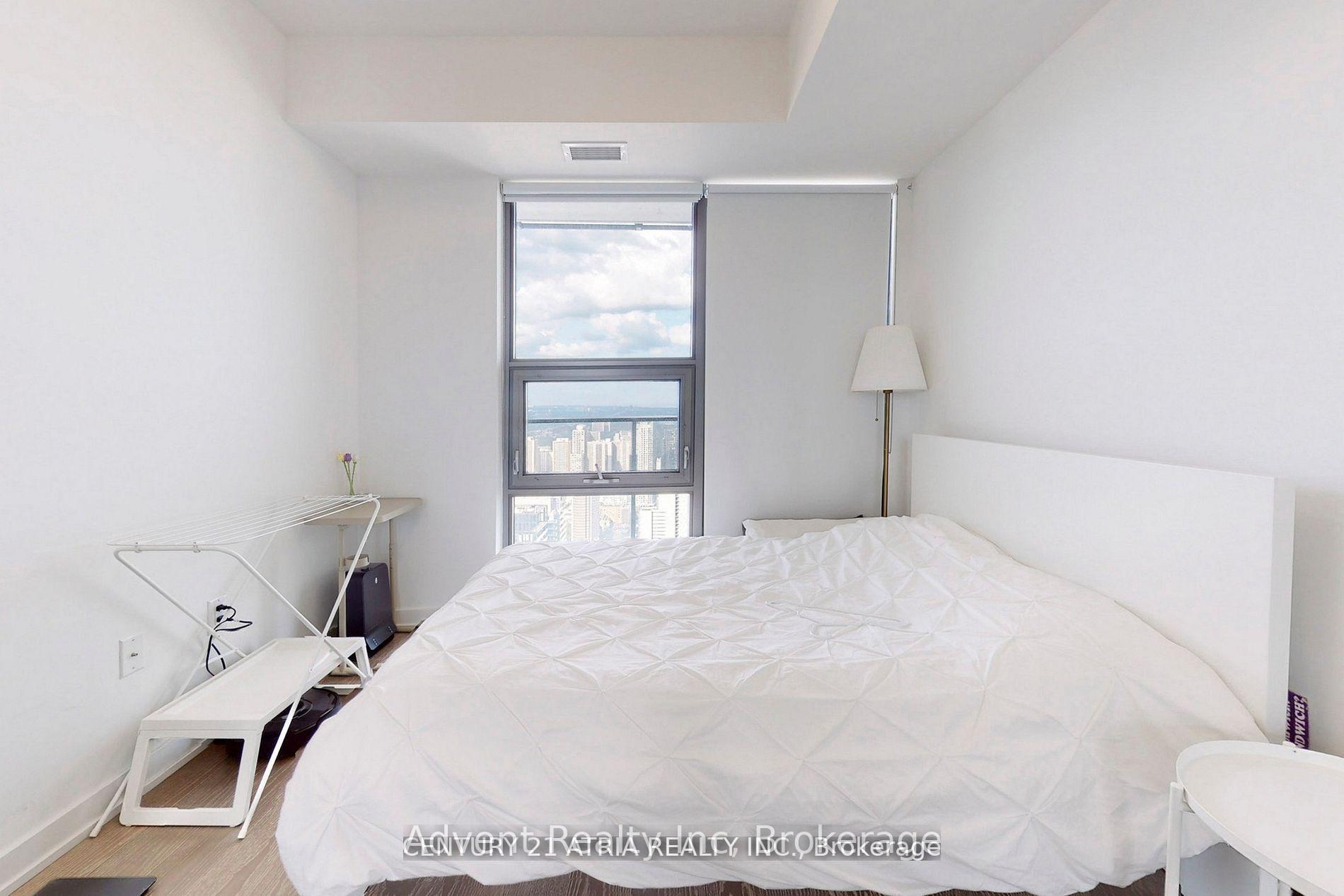 Photo 23 of Unit 5213, 11 Wellesley Street W, Toronto, Bay Street Corridor — HOMEH