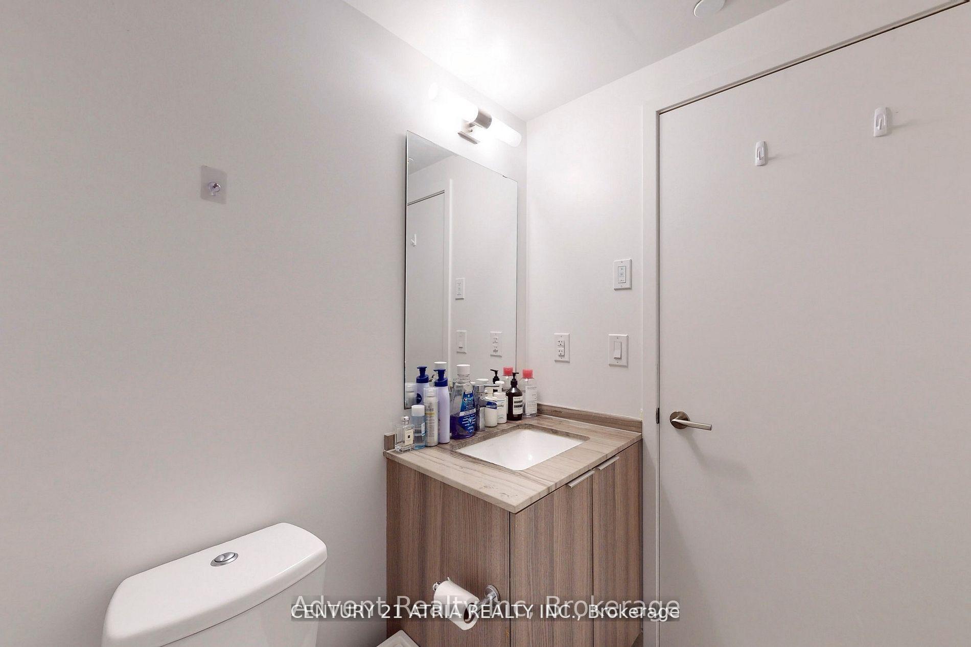Photo 27 of Unit 5213, 11 Wellesley Street W, Toronto, Bay Street Corridor — HOMEH